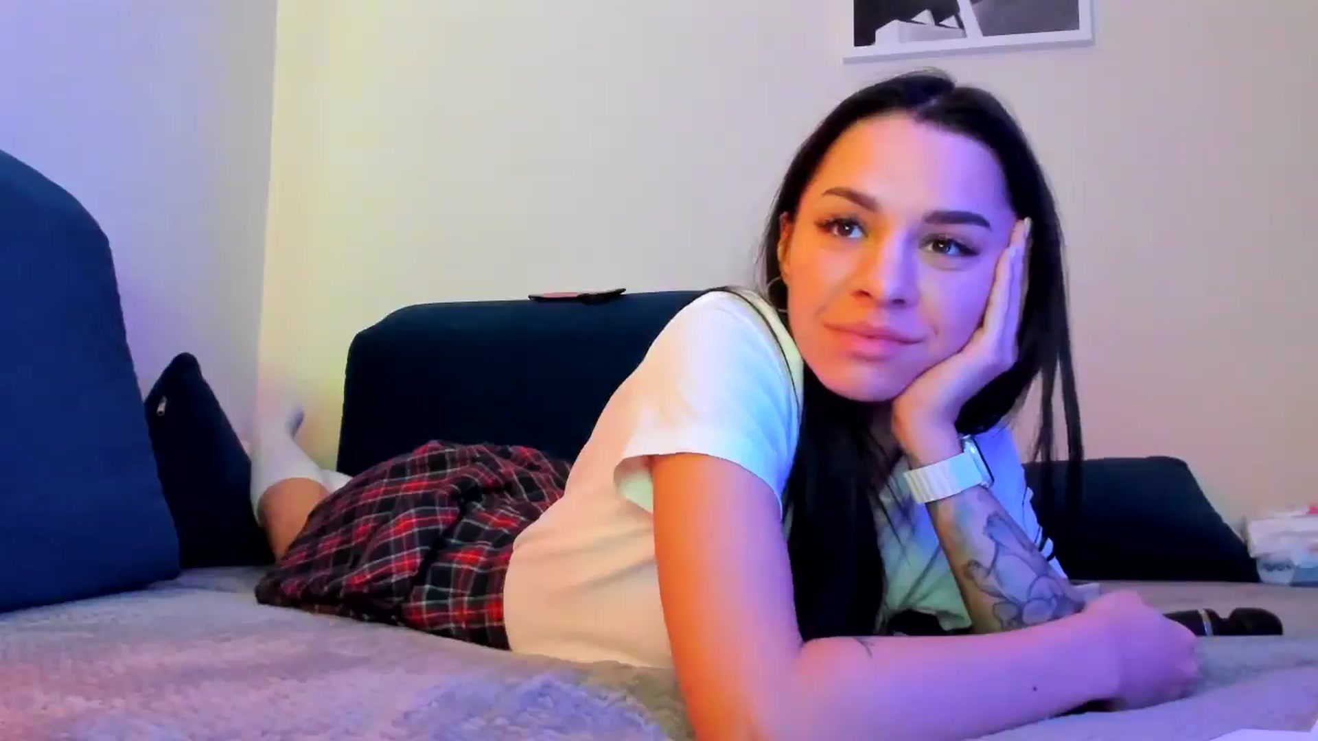 Gallery image thumbnail from swtAlterEgo's myfreecams stream on, 04/11/2025, 06:06 image 12 of 20
