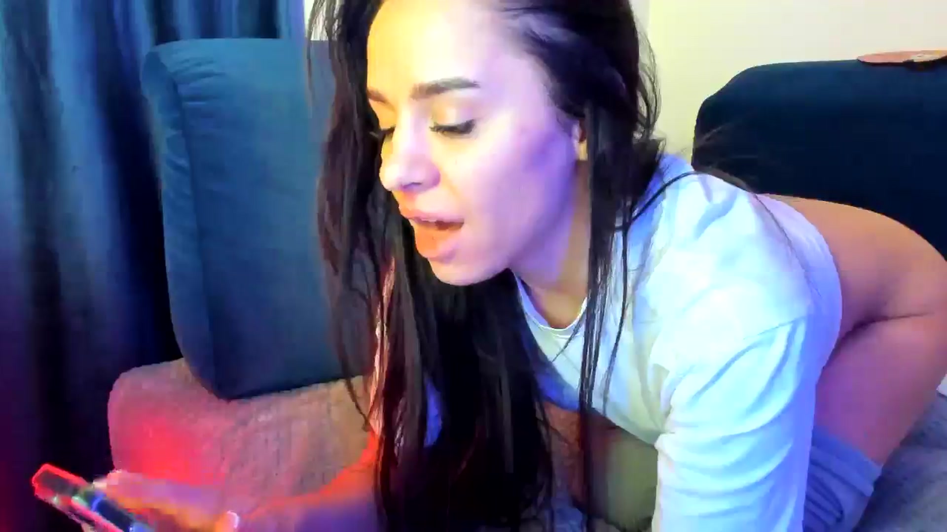 Gallery image thumbnail from swtAlterEgo's myfreecams stream on, 04/12/2025, 05:17 image 2 of 20