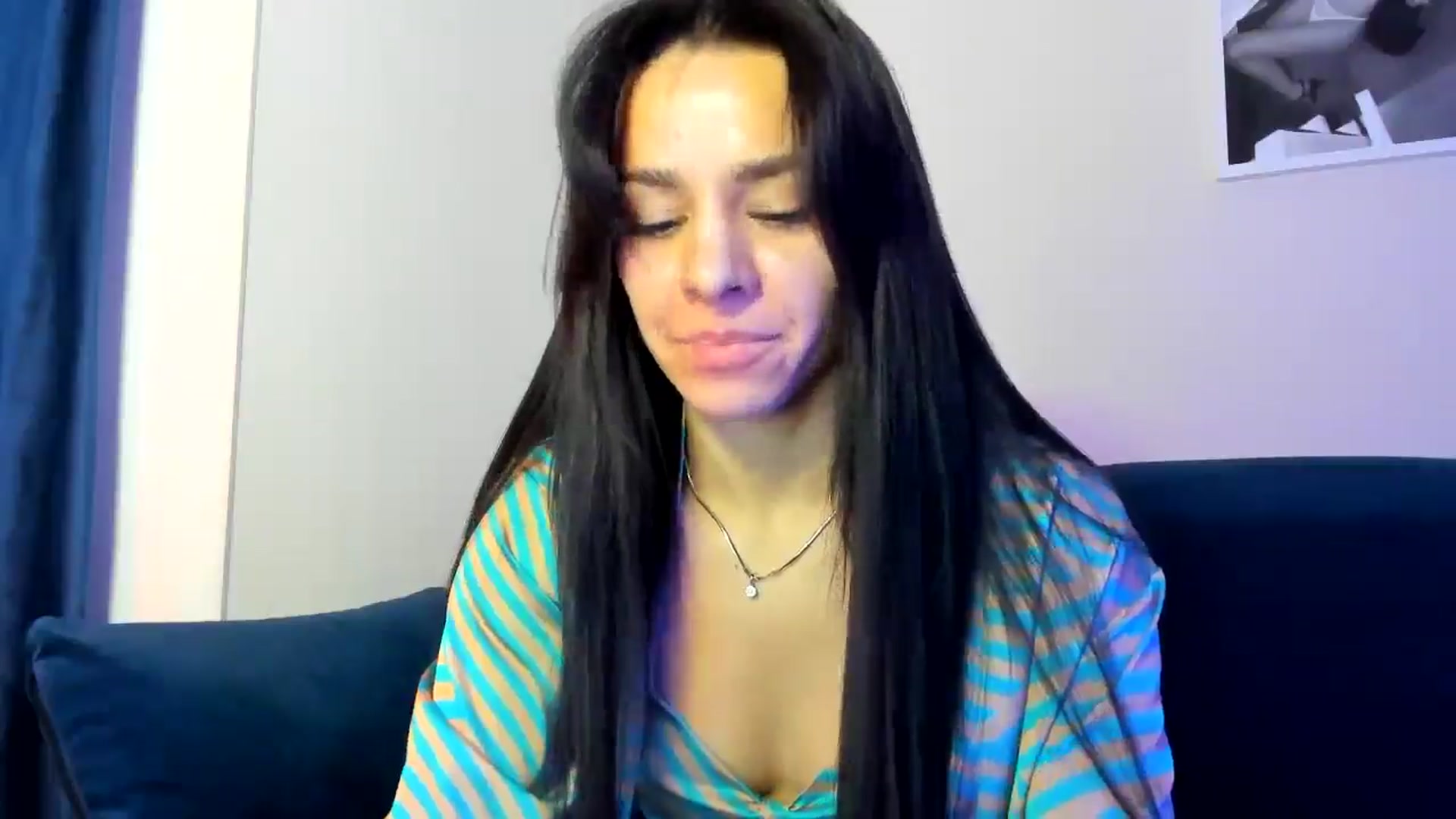 Gallery image thumbnail from swtAlterEgo's myfreecams stream on, 04/13/2025, 24:06 image 5 of 20
