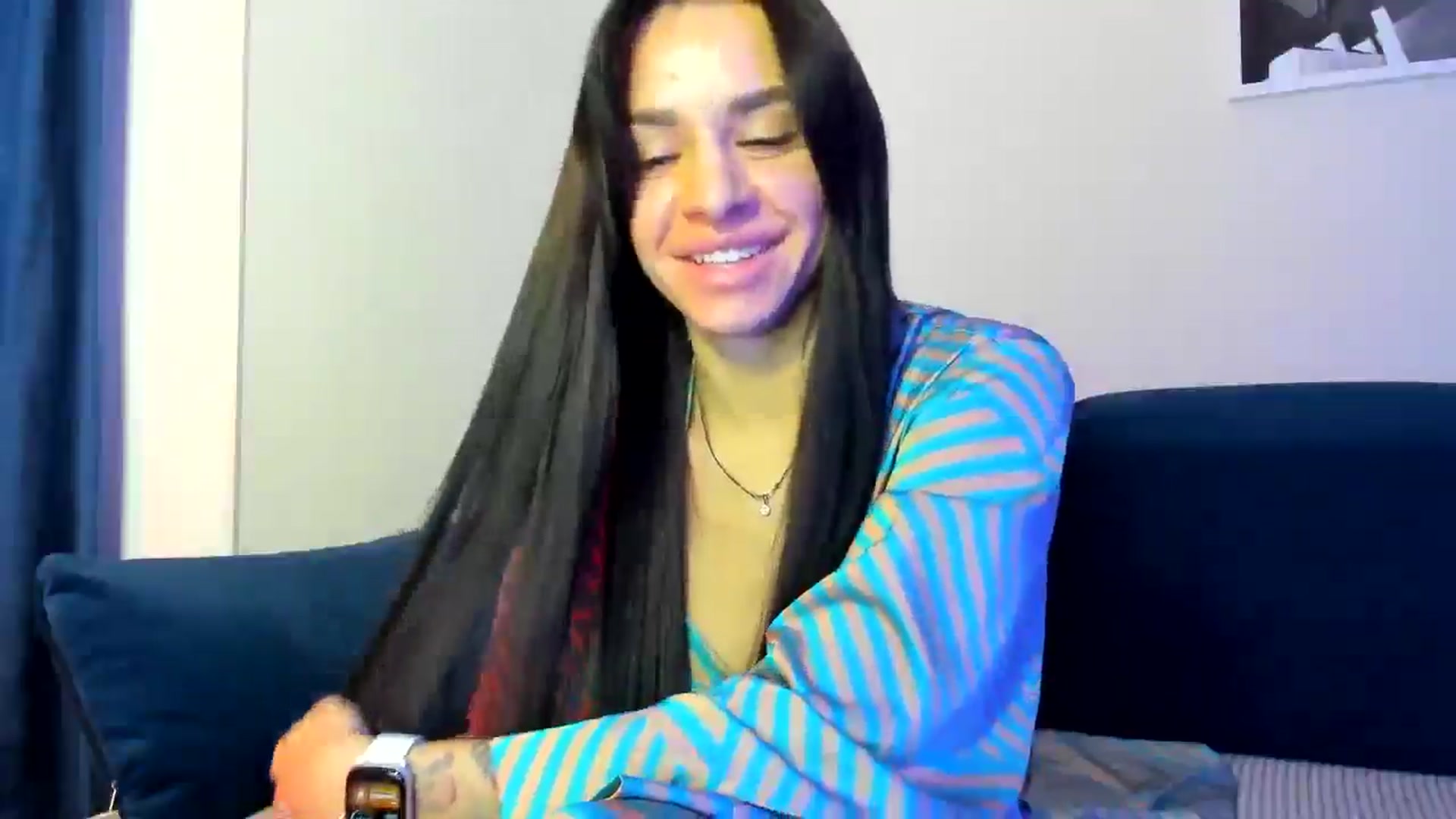 Gallery image thumbnail from swtAlterEgo's myfreecams stream on, 04/13/2025, 24:06 image 7 of 20