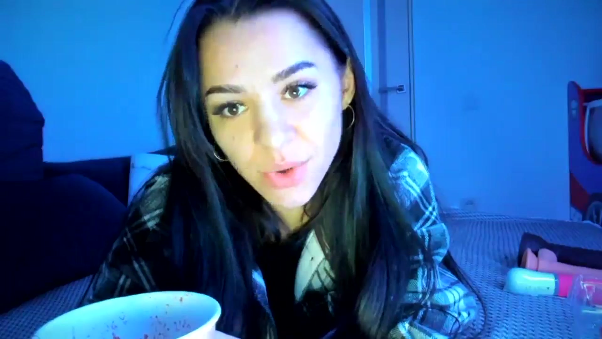 Gallery image thumbnail from swtAlterEgo's myfreecams stream on, 04/17/2025, 03:13 image 12 of 20