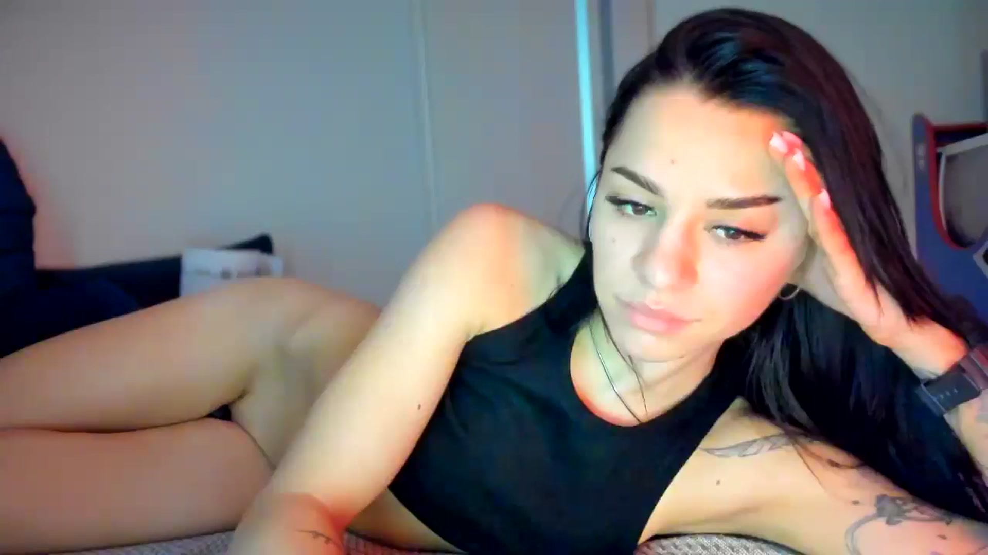 Gallery image thumbnail from swtAlterEgo's myfreecams stream on, 04/17/2025, 06:05 image 2 of 20
