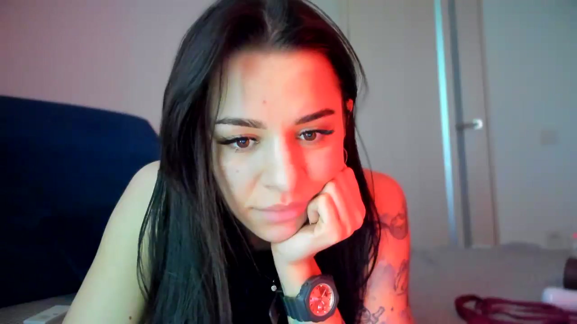 Gallery image thumbnail from swtAlterEgo's myfreecams stream on, 04/17/2025, 06:05 image 15 of 20