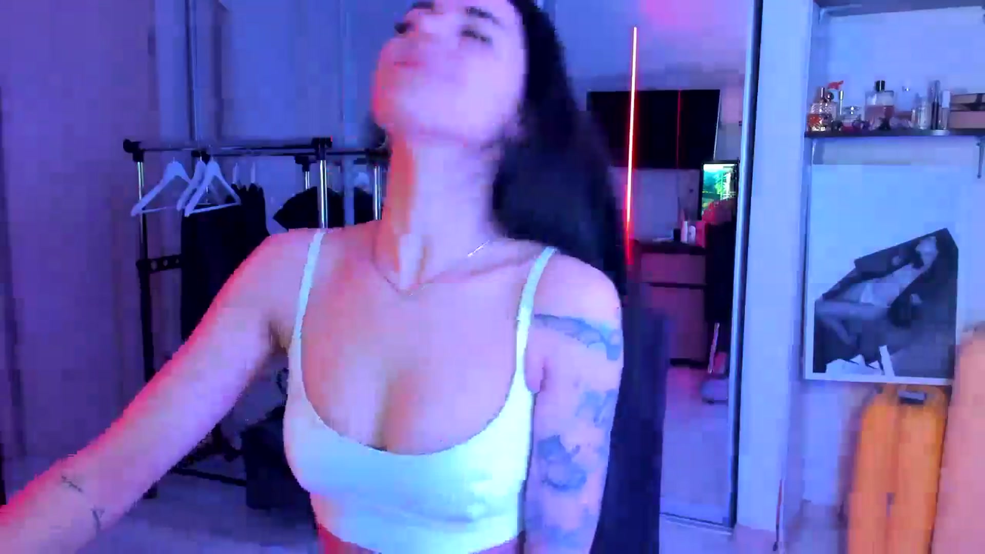 Gallery image thumbnail from swtAlterEgo's myfreecams stream on, 04/19/2025, 04:08 image 3 of 20