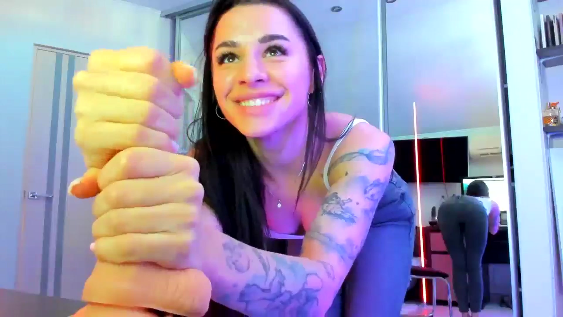 Gallery image thumbnail from swtAlterEgo's myfreecams stream on, 04/19/2025, 08:18 image 16 of 20