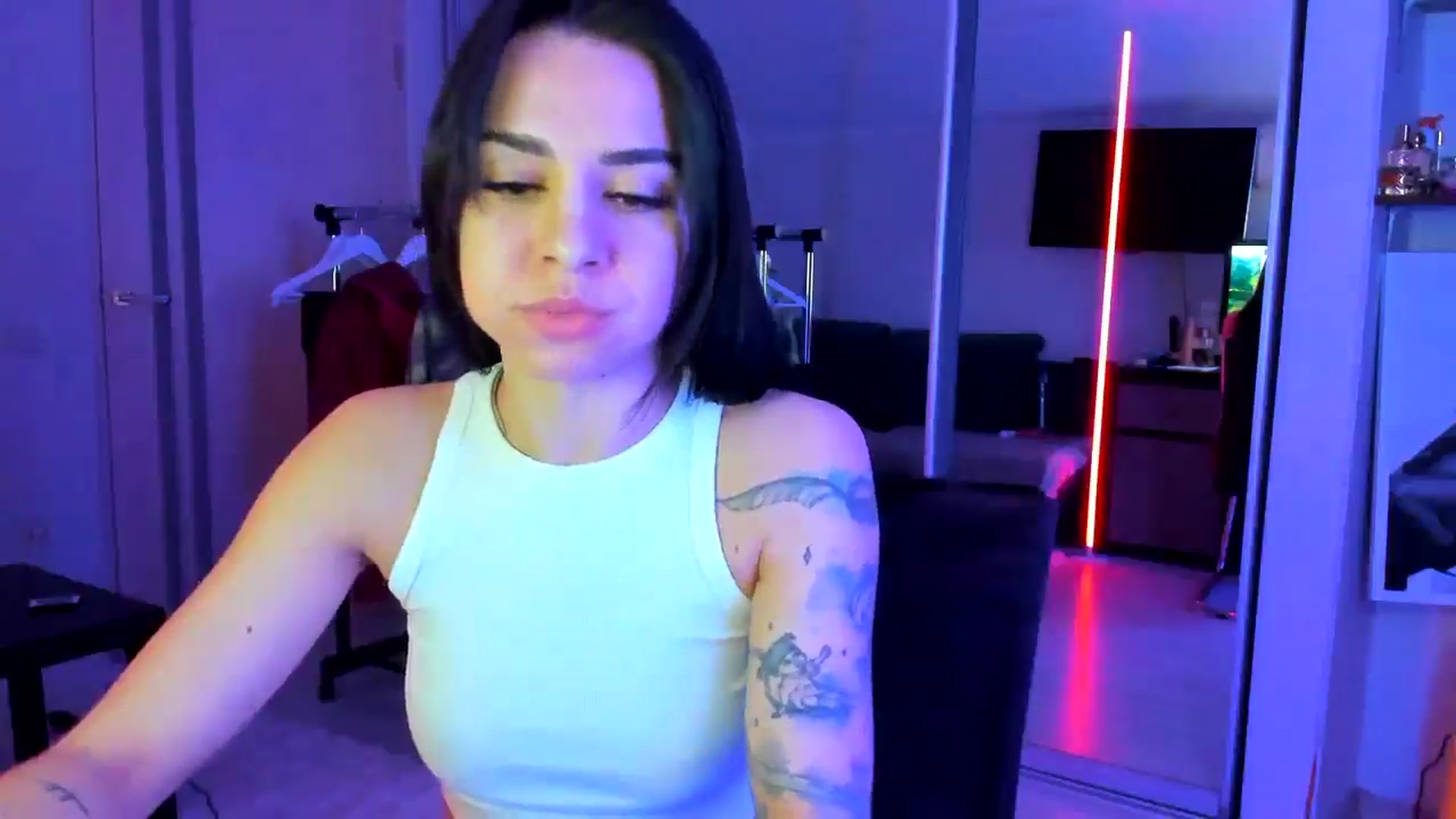 Gallery image thumbnail from swtAlterEgo's myfreecams stream on, 04/20/2025, 01:27 image 8 of 20