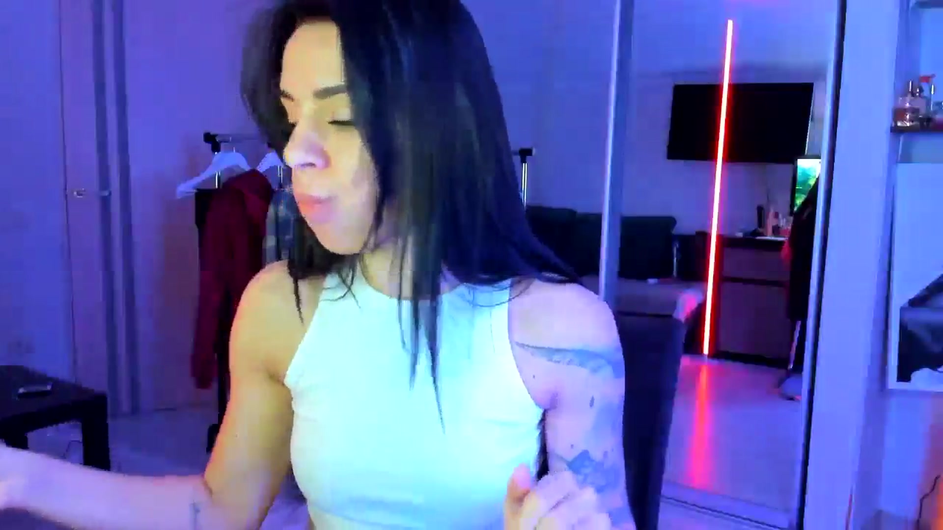 Gallery image thumbnail from swtAlterEgo's myfreecams stream on, 04/20/2025, 01:27 image 7 of 20