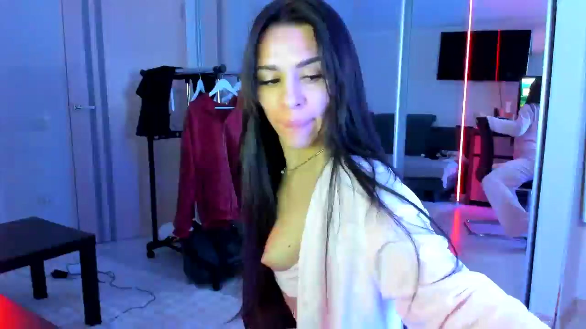 Gallery image thumbnail from swtAlterEgo's myfreecams stream on, 04/21/2025, 22:55 image 16 of 20