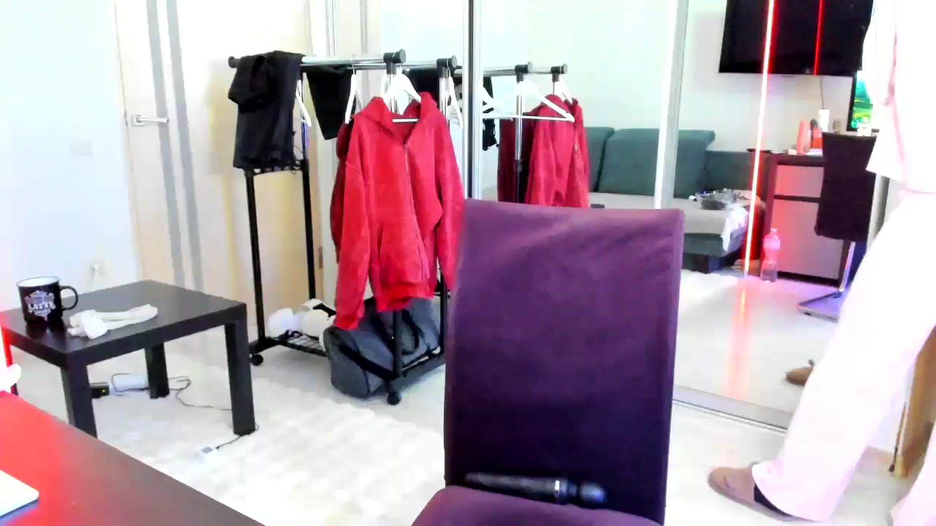 Gallery image thumbnail from swtAlterEgo's myfreecams stream on, 04/22/2025, 09:40 image 19 of 20