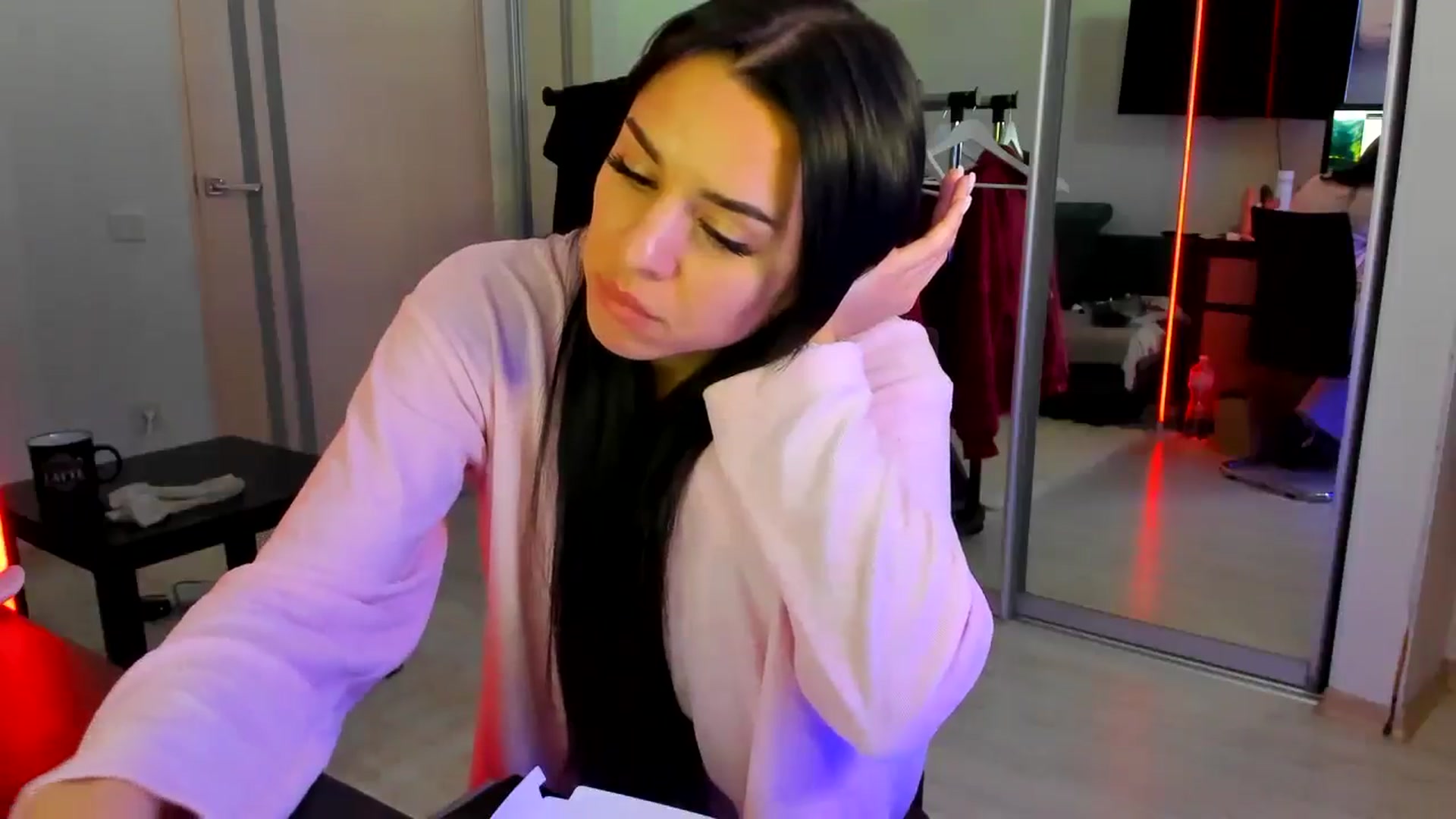 Gallery image thumbnail from swtAlterEgo's myfreecams stream on, 04/22/2025, 10:19 image 7 of 20