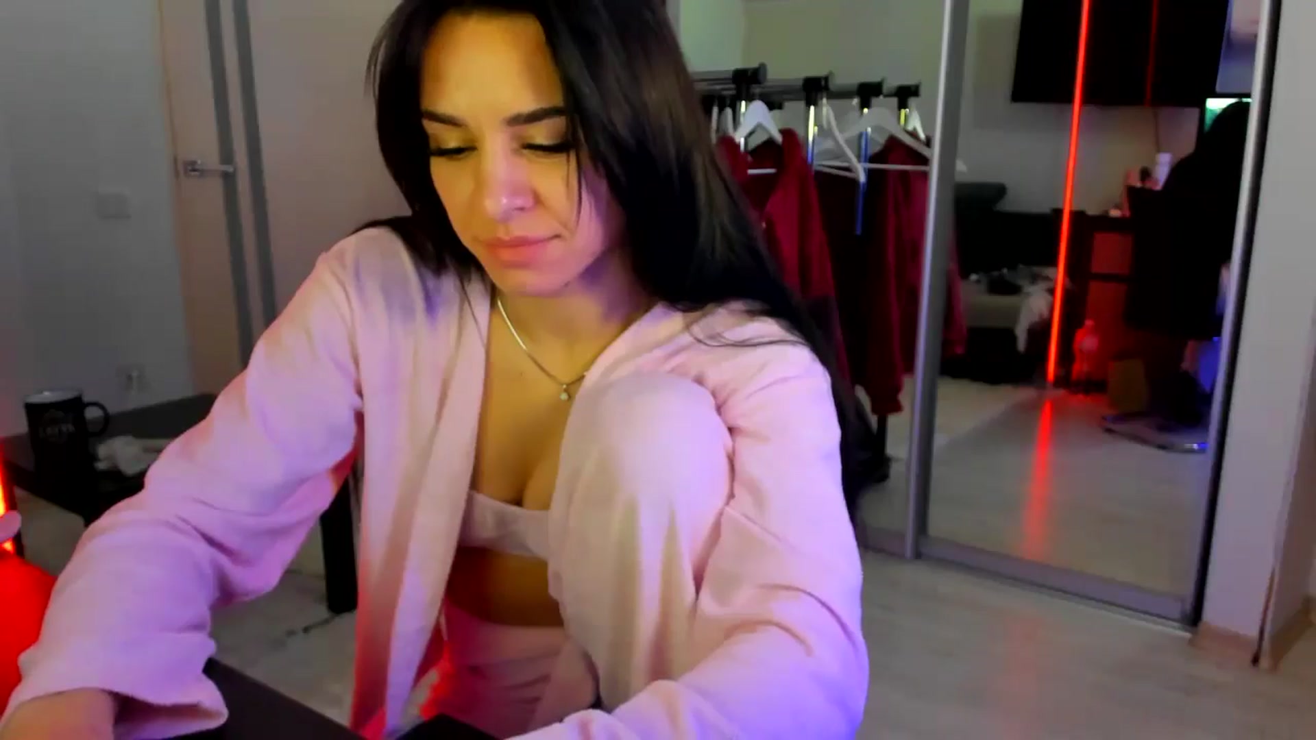 Gallery image thumbnail from swtAlterEgo's myfreecams stream on, 04/22/2025, 10:19 image 12 of 20