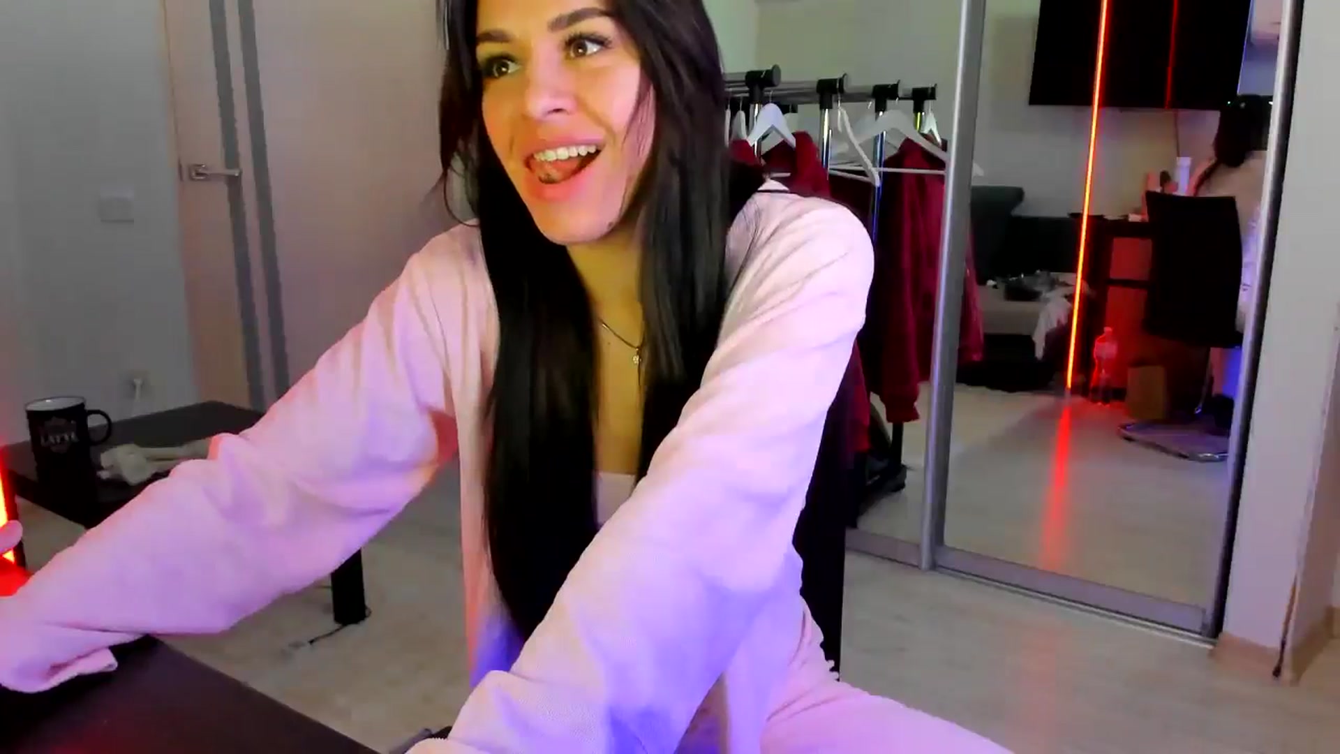 Gallery image thumbnail from swtAlterEgo's myfreecams stream on, 04/22/2025, 10:19 image 9 of 20