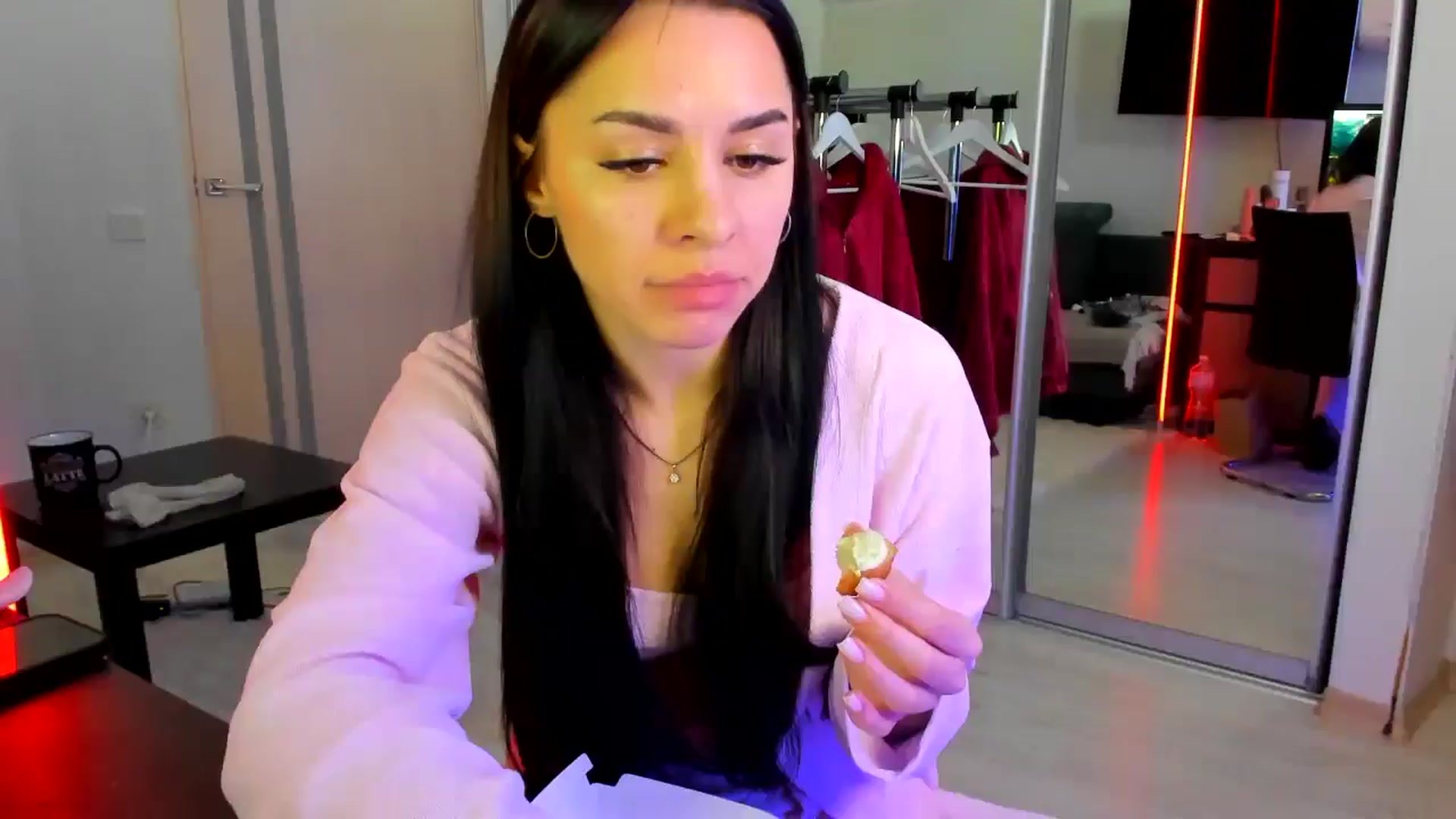 Gallery image thumbnail from swtAlterEgo's myfreecams stream on, 04/22/2025, 10:19 image 3 of 20
