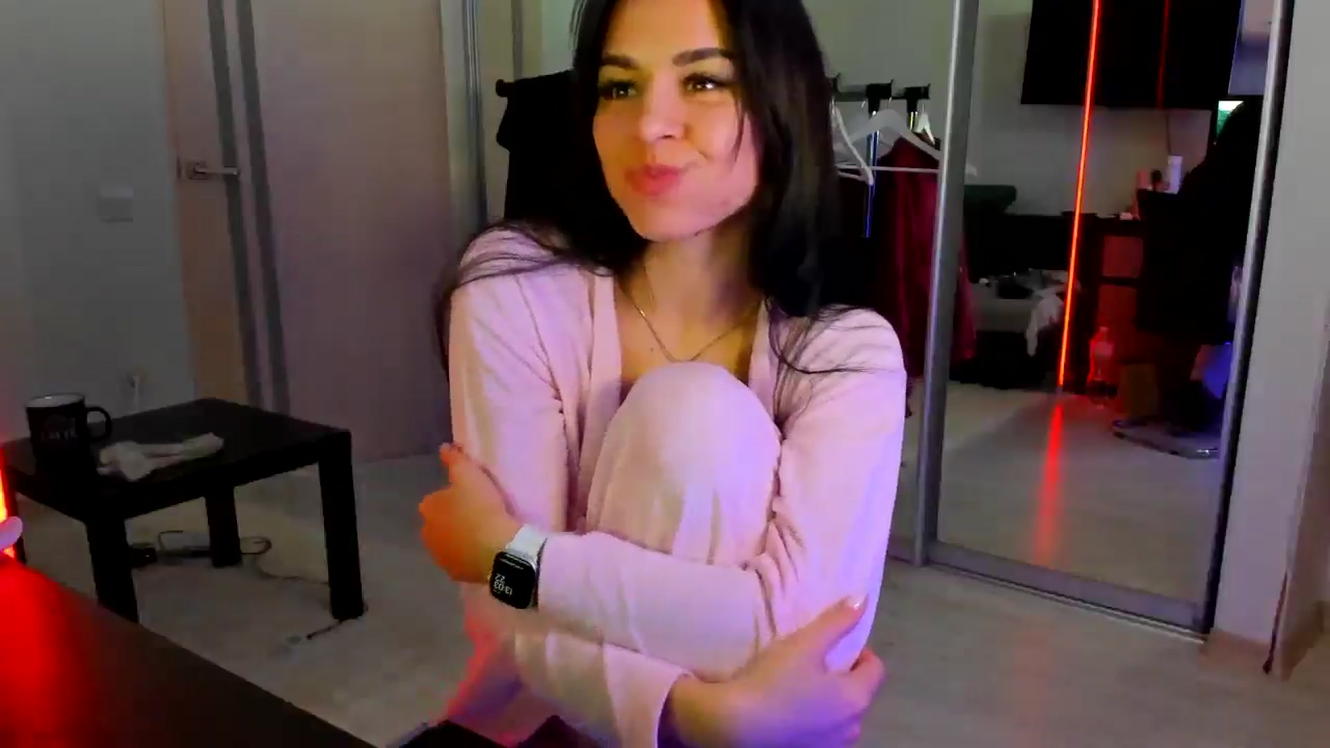 Gallery image thumbnail from swtAlterEgo's myfreecams stream on, 04/22/2025, 10:19 image 13 of 20