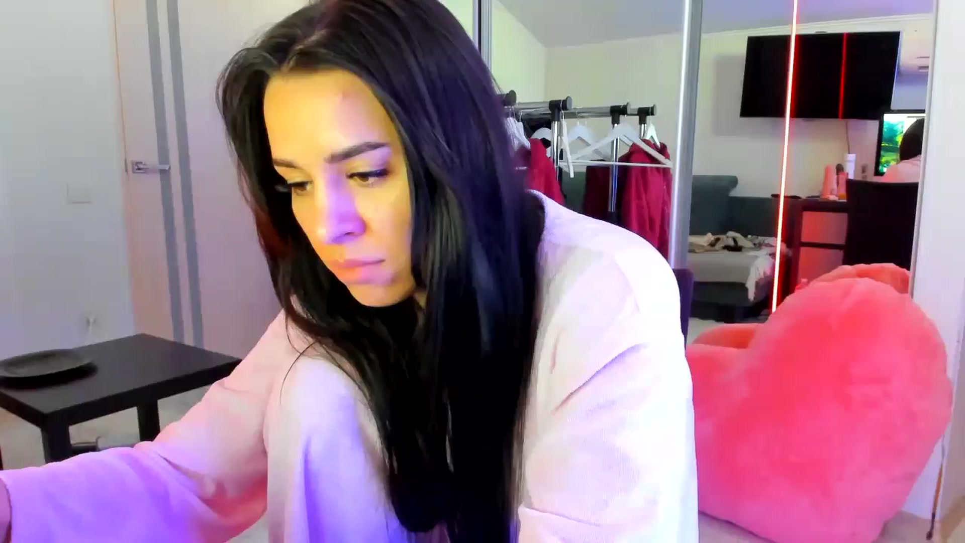 Gallery image thumbnail from swtAlterEgo's myfreecams stream on, 04/23/2025, 13:12 image 5 of 20