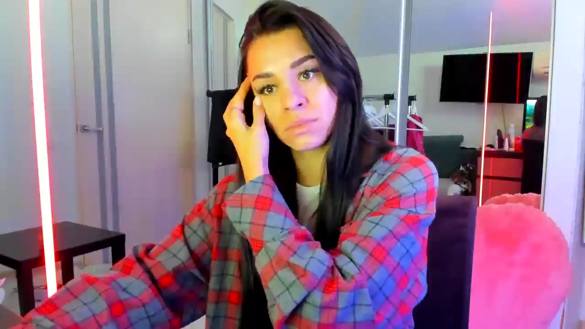 Gallery image thumbnail from swtAlterEgo's myfreecams stream on, 04/25/2025, 07:12 image 10 of 20