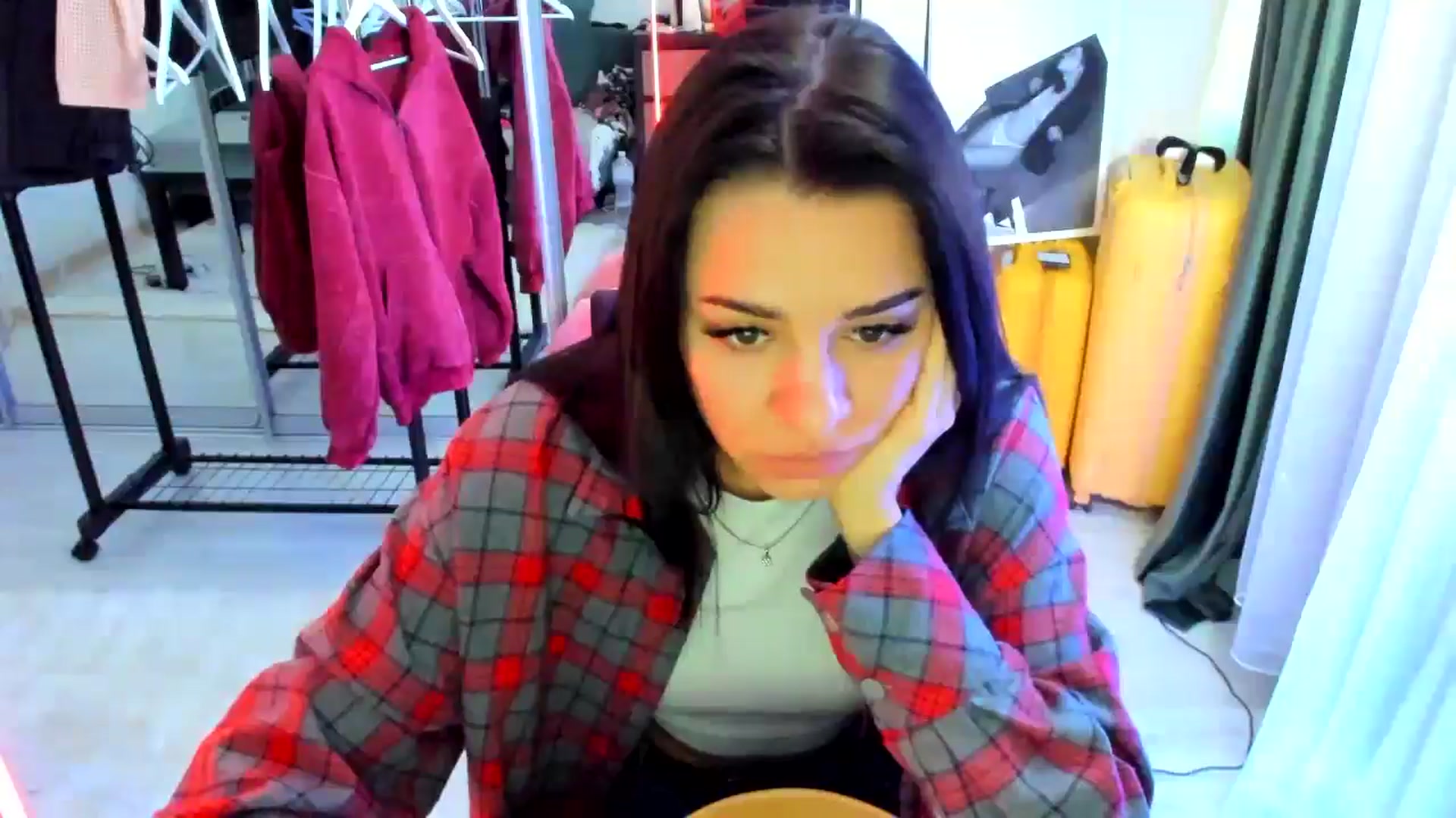 Gallery image thumbnail from swtAlterEgo's myfreecams stream on, 04/25/2025, 07:12 image 18 of 20