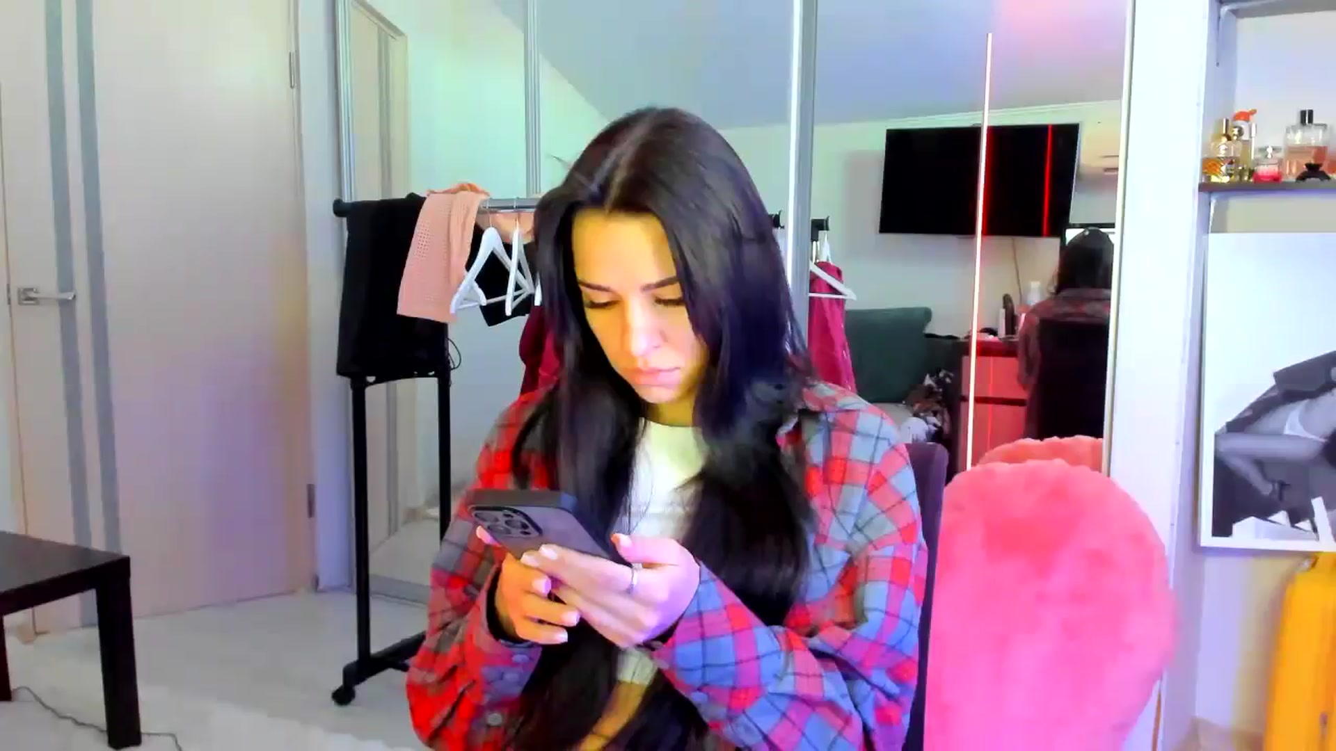 Gallery image thumbnail from swtAlterEgo's myfreecams stream on, 04/25/2025, 07:12 image 4 of 20