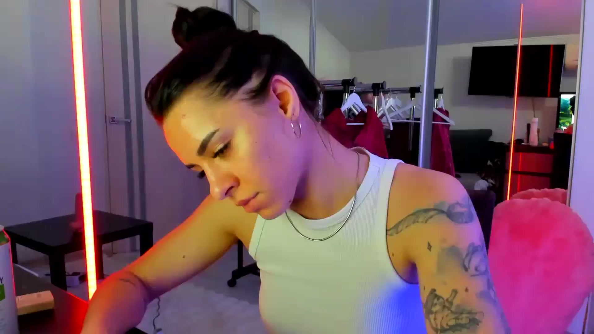 Gallery image thumbnail from swtAlterEgo's myfreecams stream on, 04/25/2025, 15:45 image 1 of 20