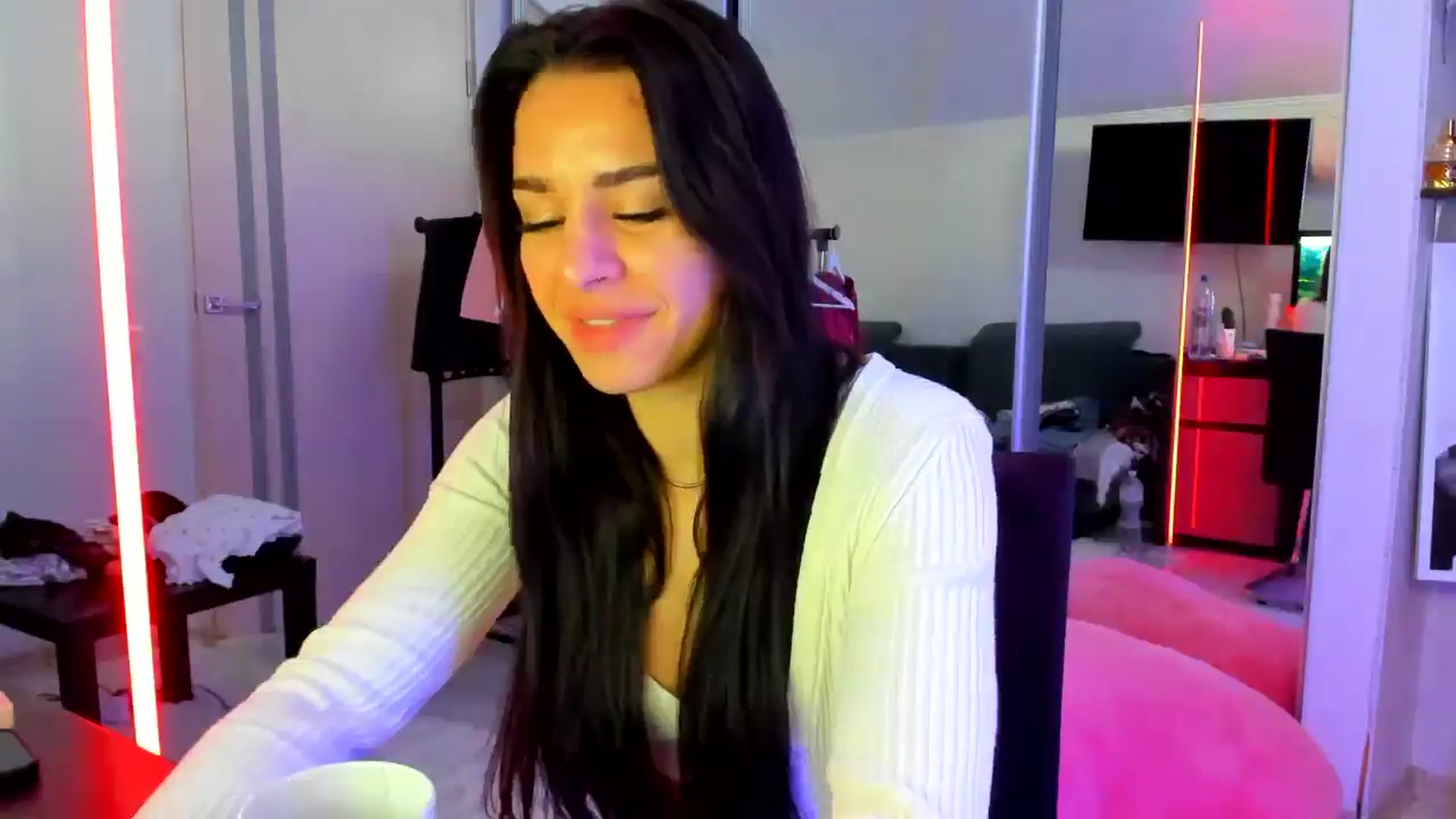 Gallery image thumbnail from swtAlterEgo's myfreecams stream on, 04/26/2025, 08:19 image 12 of 20