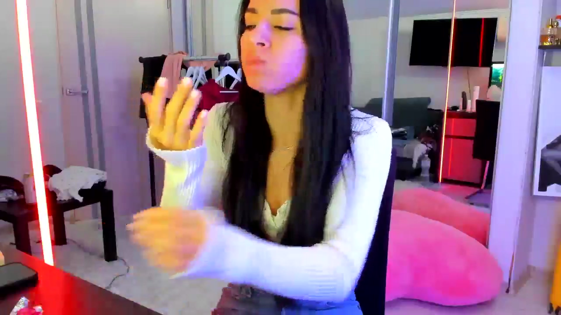 Gallery image thumbnail from swtAlterEgo's myfreecams stream on, 04/26/2025, 08:19 image 3 of 20