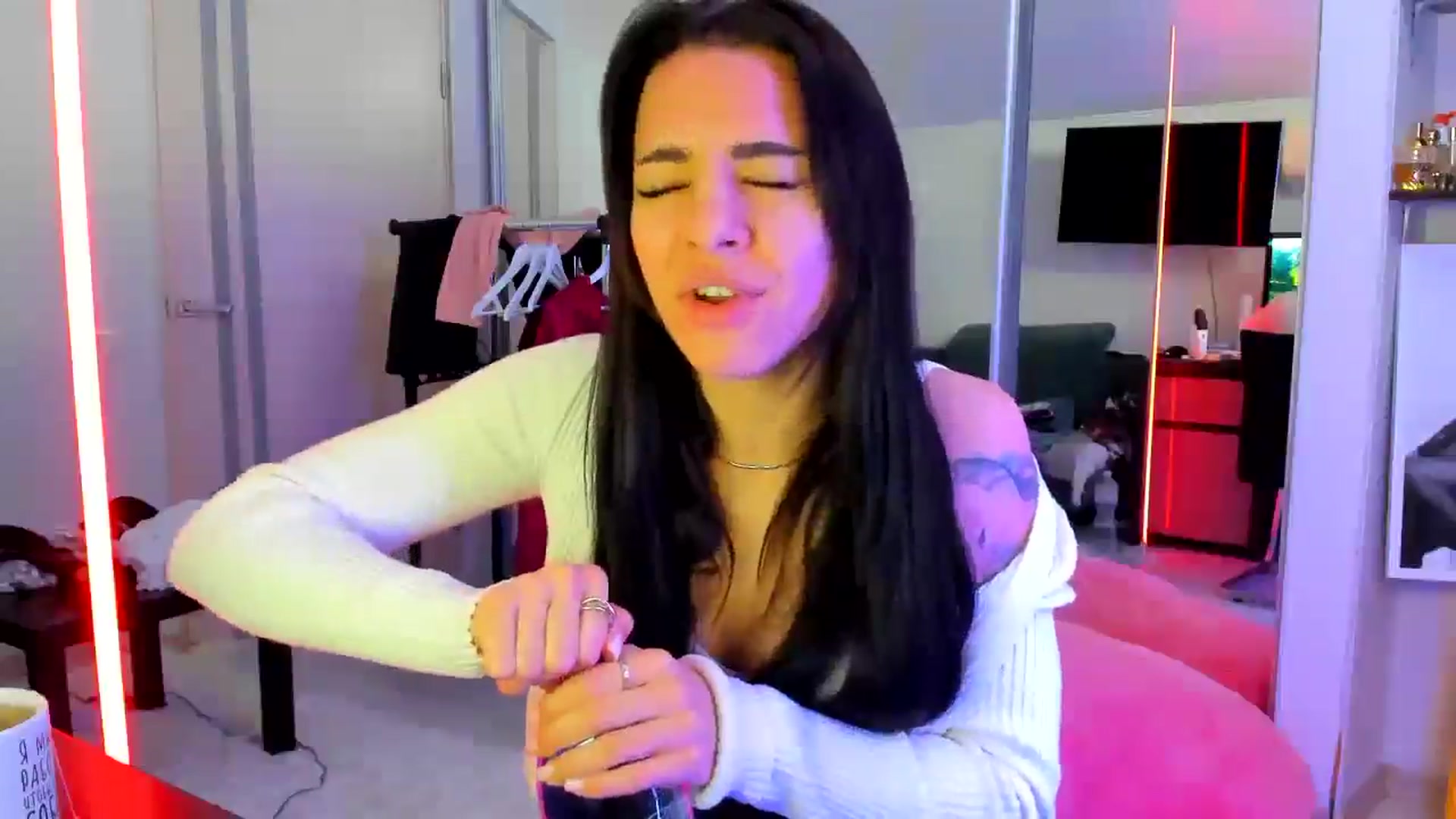 Gallery image thumbnail from swtAlterEgo's myfreecams stream on, 04/26/2025, 08:19 image 10 of 20