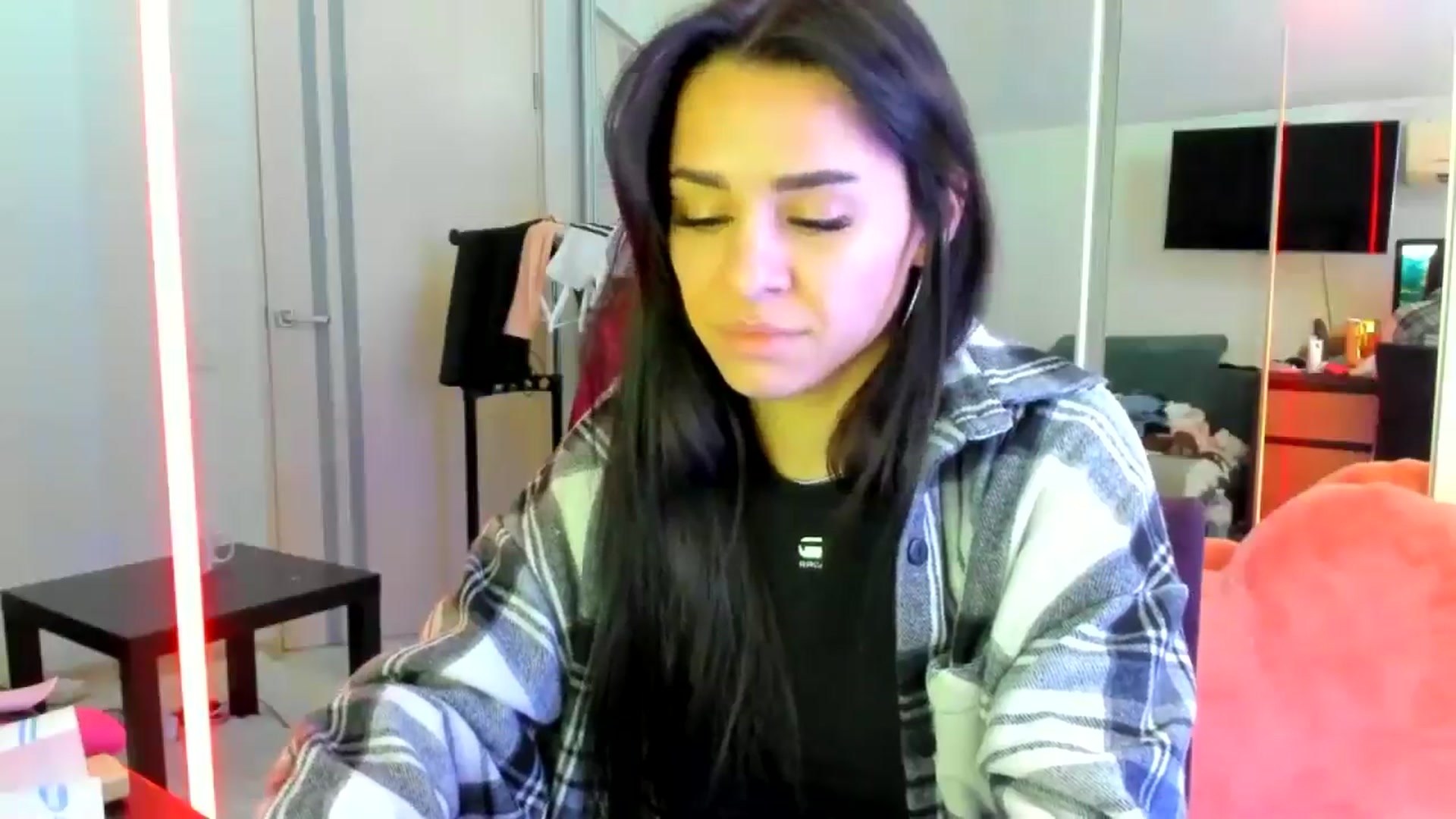 Gallery image thumbnail from swtAlterEgo's myfreecams stream on, 04/27/2025, 07:30 image 8 of 20