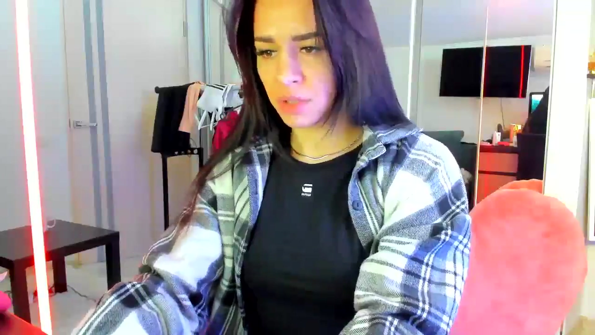 Gallery image thumbnail from swtAlterEgo's myfreecams stream on, 04/27/2025, 07:30 image 18 of 20