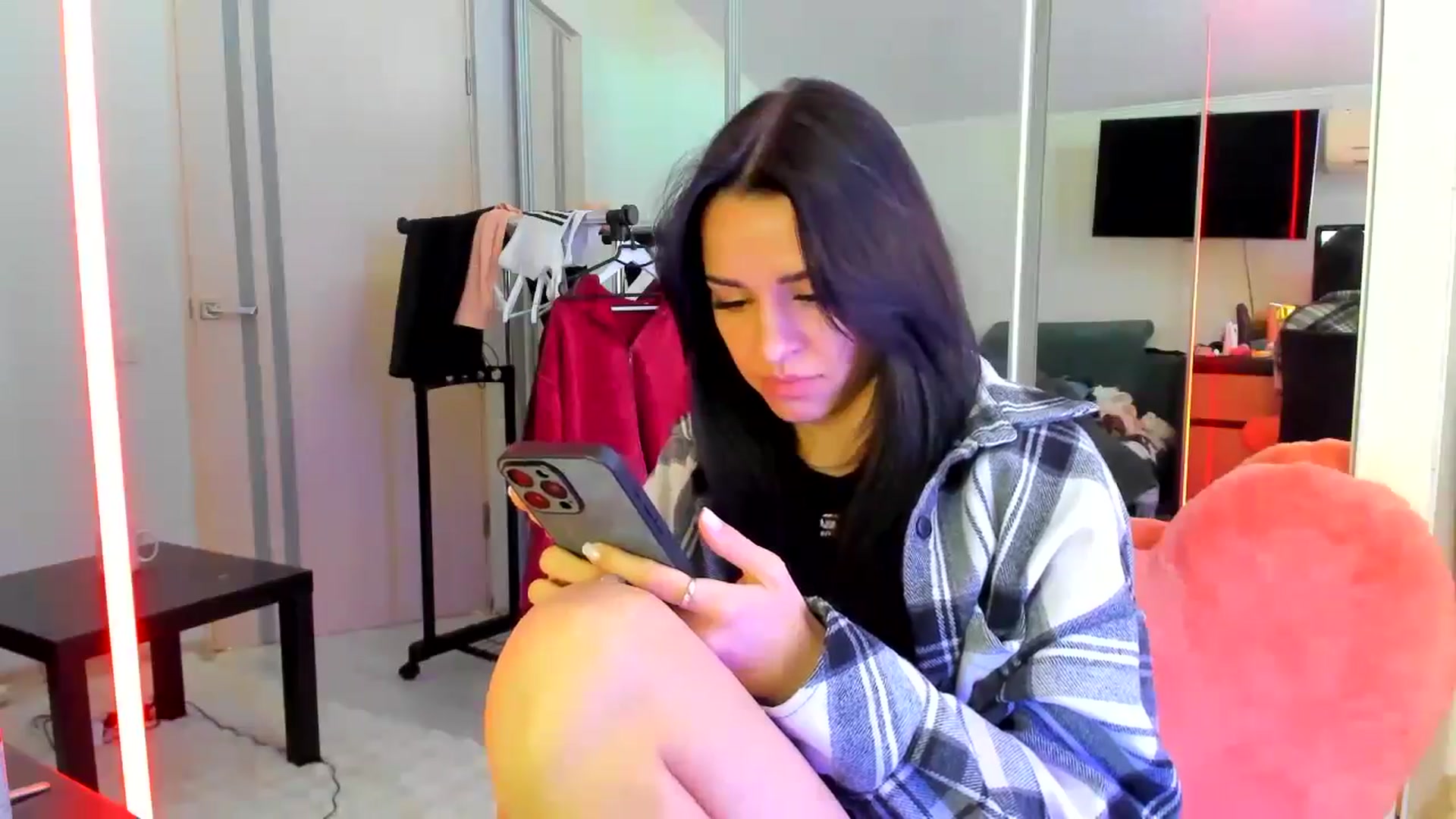 Gallery image thumbnail from swtAlterEgo's myfreecams stream on, 04/27/2025, 09:12 image 14 of 20