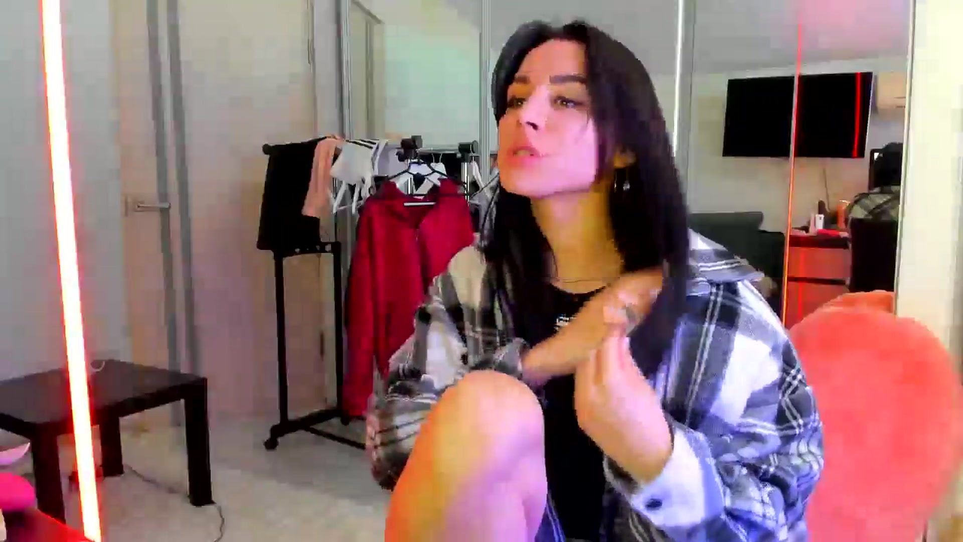 Gallery image thumbnail from swtAlterEgo's myfreecams stream on, 04/27/2025, 09:12 image 9 of 20