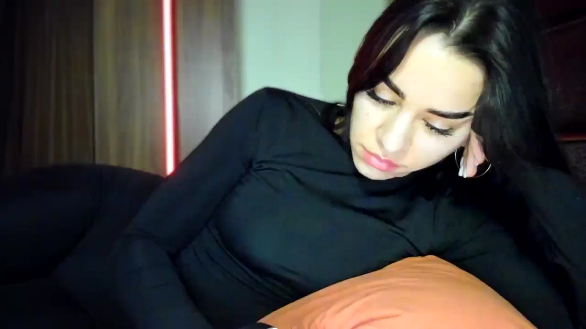 Gallery image thumbnail from swtAlterEgo's myfreecams stream on, 04/28/2025, 19:48 image 1 of 20