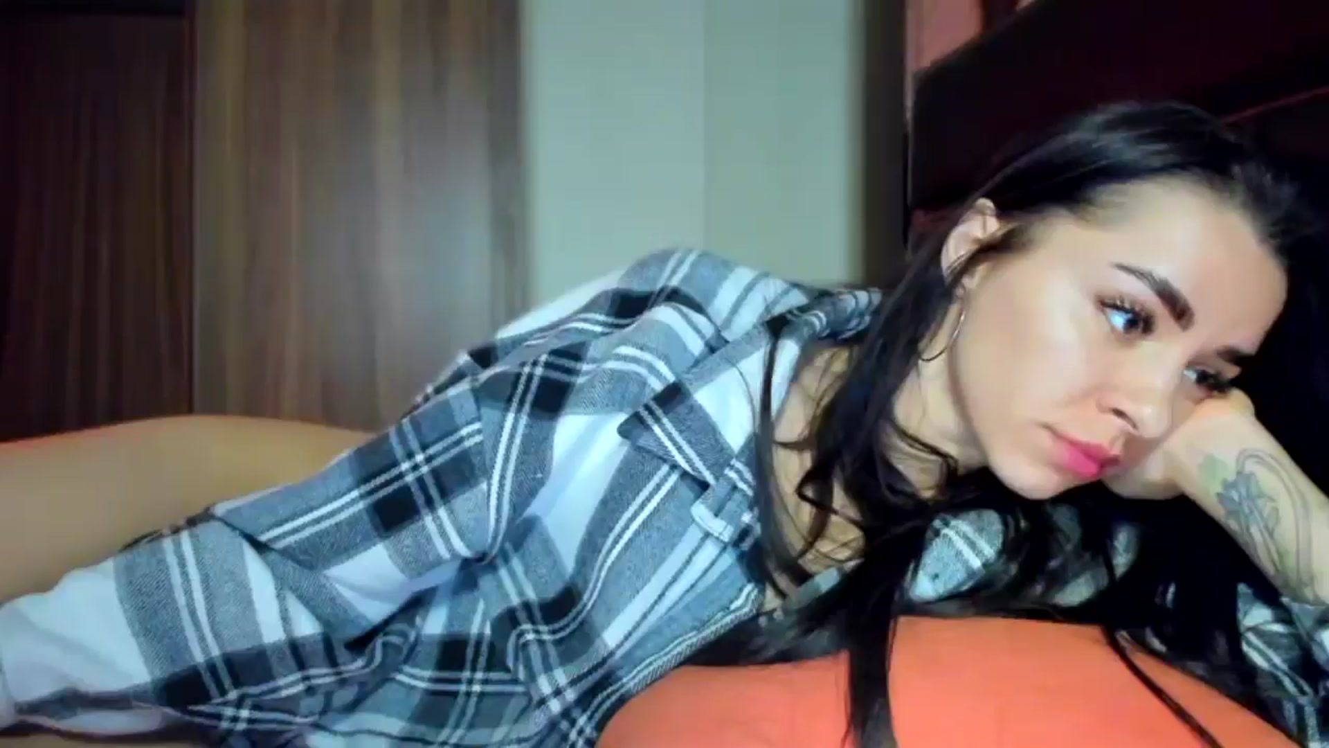 Gallery image thumbnail from swtAlterEgo's myfreecams stream on, 04/28/2025, 19:48 image 16 of 20