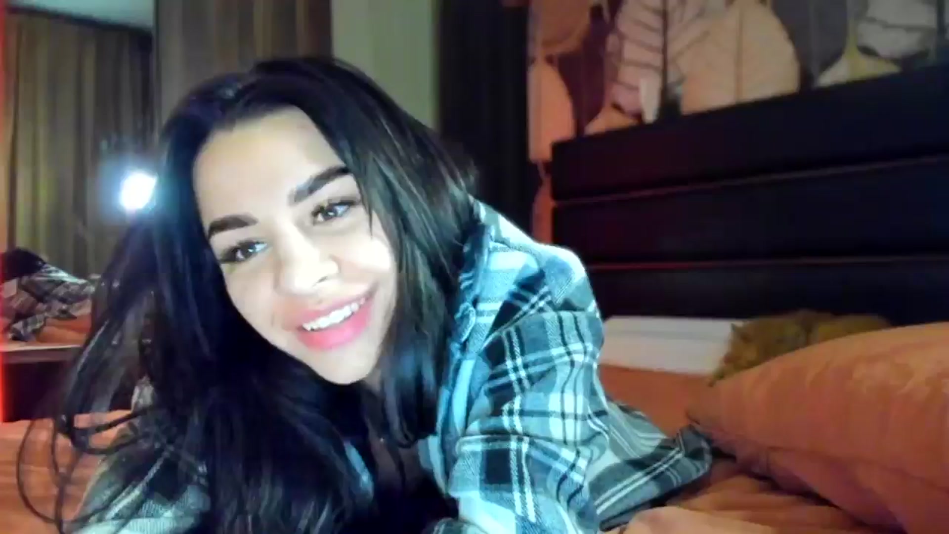 Gallery image thumbnail from swtAlterEgo's myfreecams stream on, 04/28/2025, 20:50 image 15 of 20