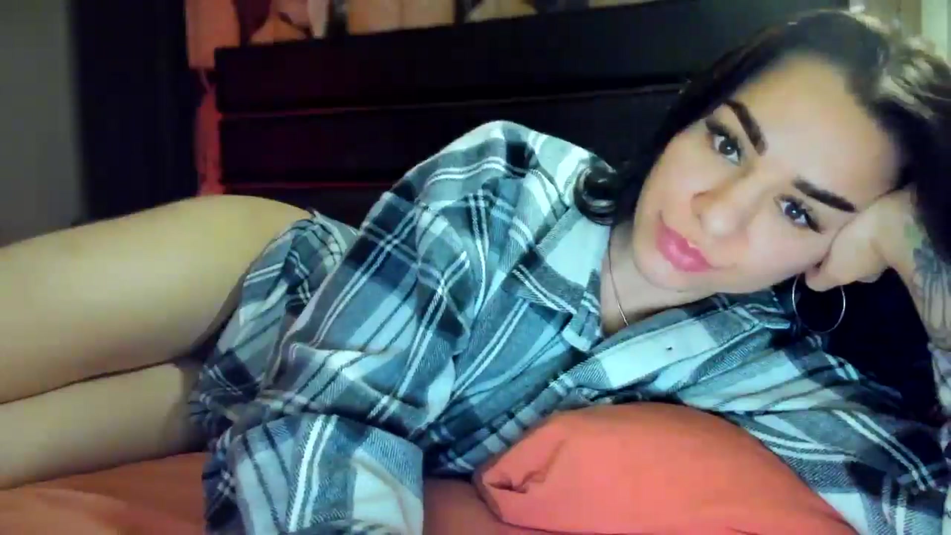 Gallery image thumbnail from swtAlterEgo's myfreecams stream on, 04/29/2025, 24:00 image 9 of 20