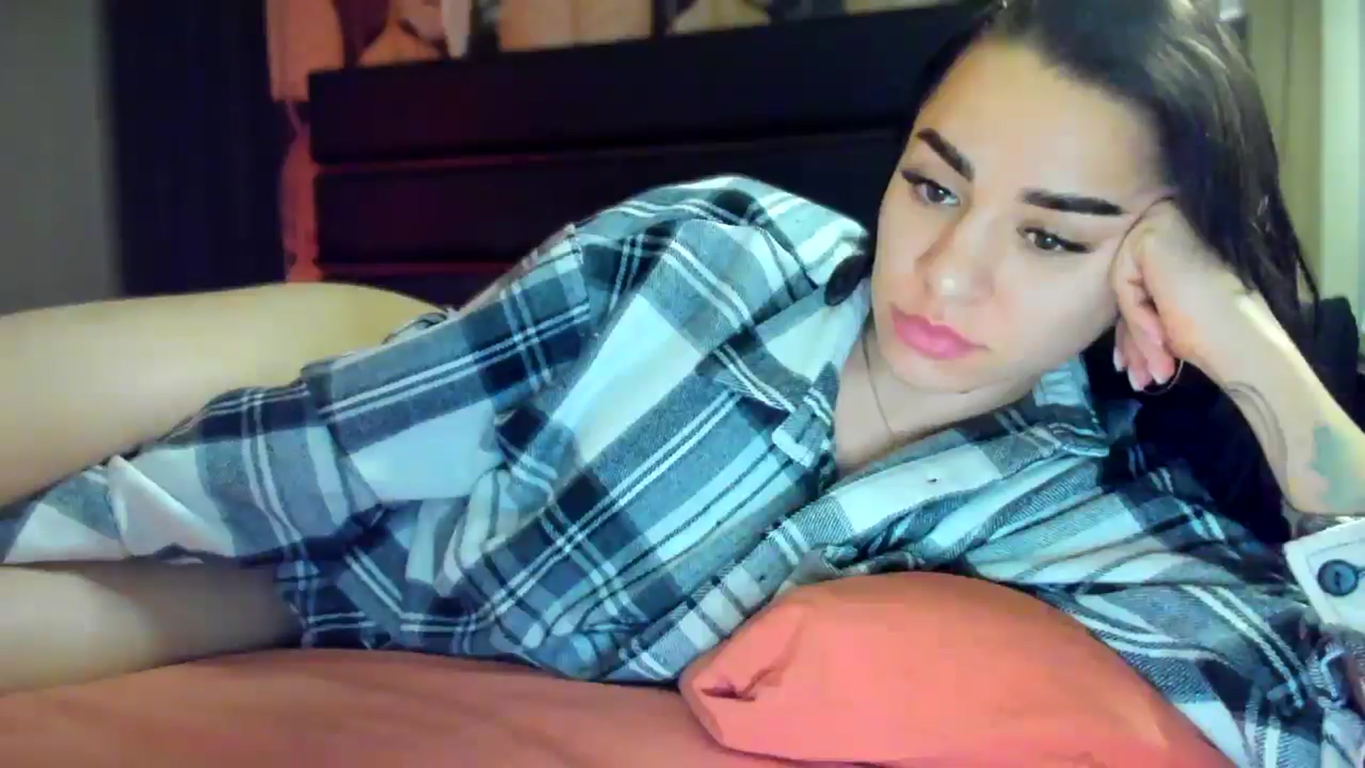 Gallery image thumbnail from swtAlterEgo's myfreecams stream on, 04/29/2025, 24:00 image 6 of 20