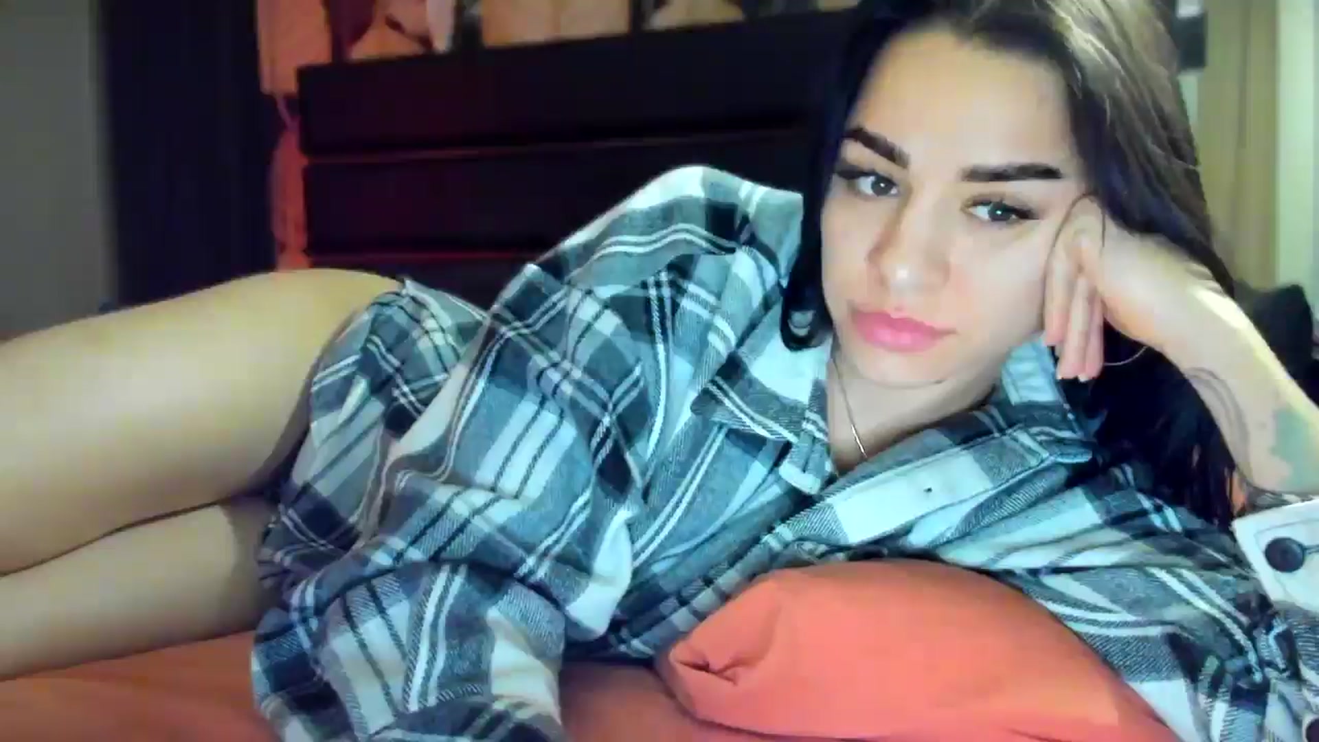 Gallery image thumbnail from swtAlterEgo's myfreecams stream on, 04/29/2025, 24:00 image 12 of 20