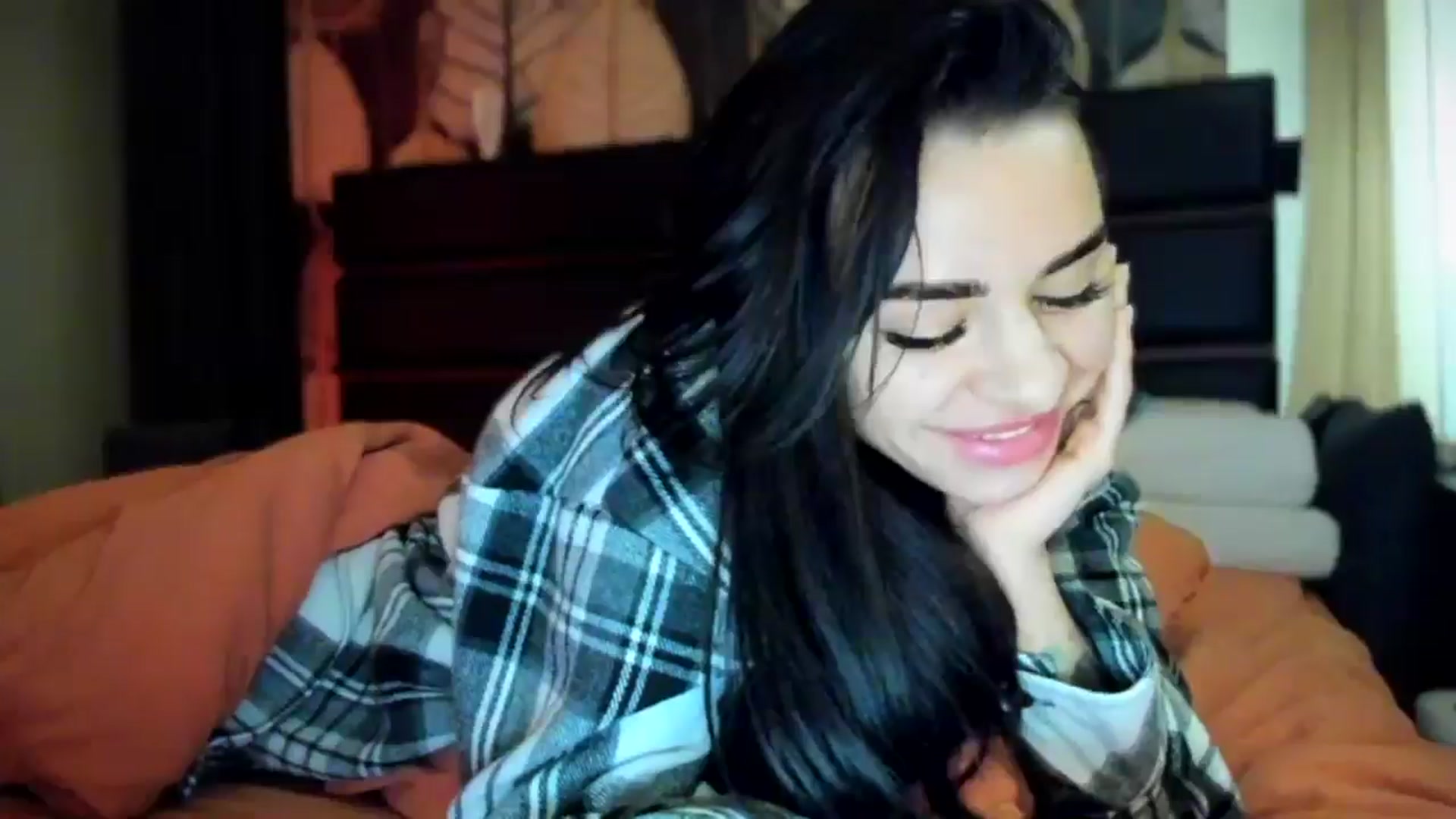 Gallery image thumbnail from swtAlterEgo's myfreecams stream on, 04/29/2025, 24:57 image 10 of 20