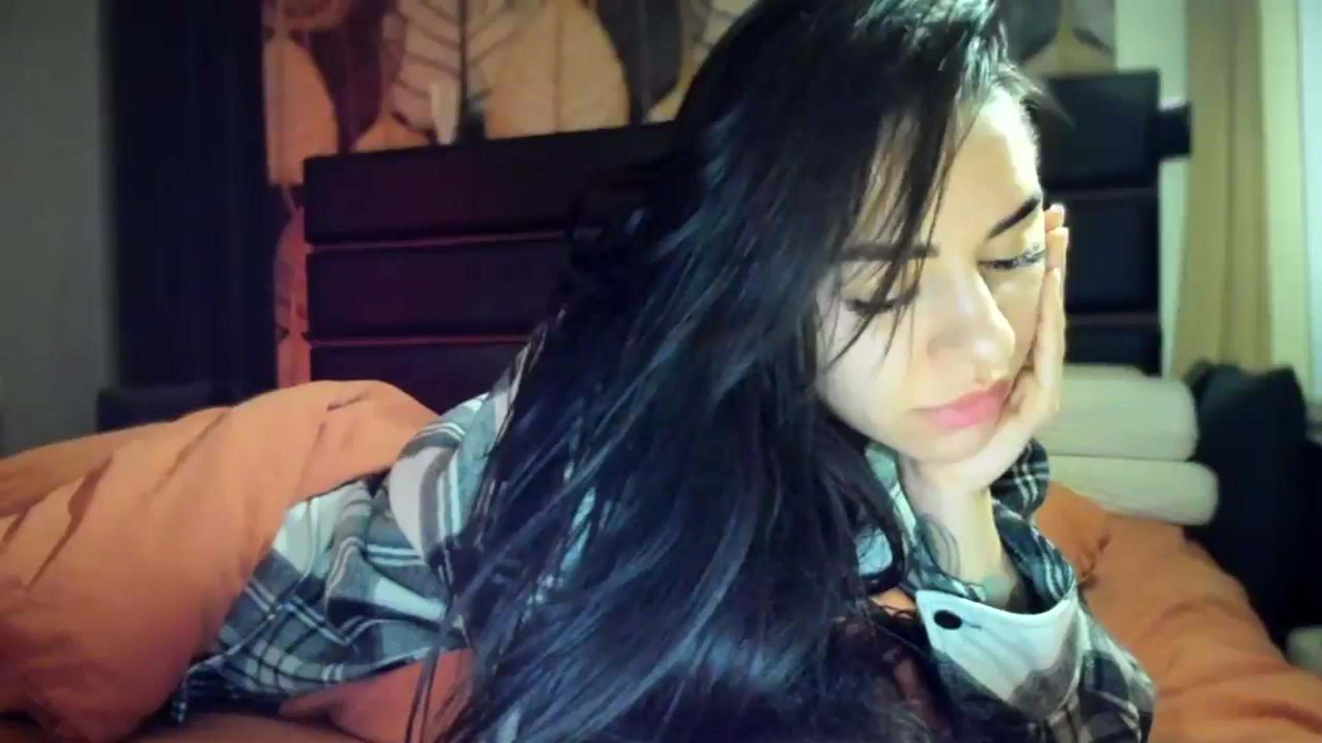 Gallery image thumbnail from swtAlterEgo's myfreecams stream on, 04/29/2025, 24:57 image 6 of 20