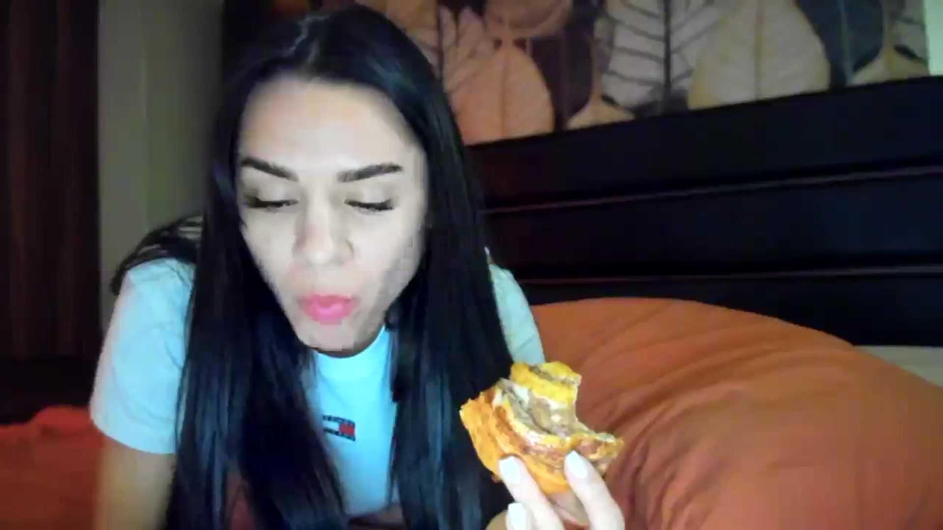 Gallery image thumbnail from swtAlterEgo's myfreecams stream on, 04/29/2025, 19:38 image 2 of 20