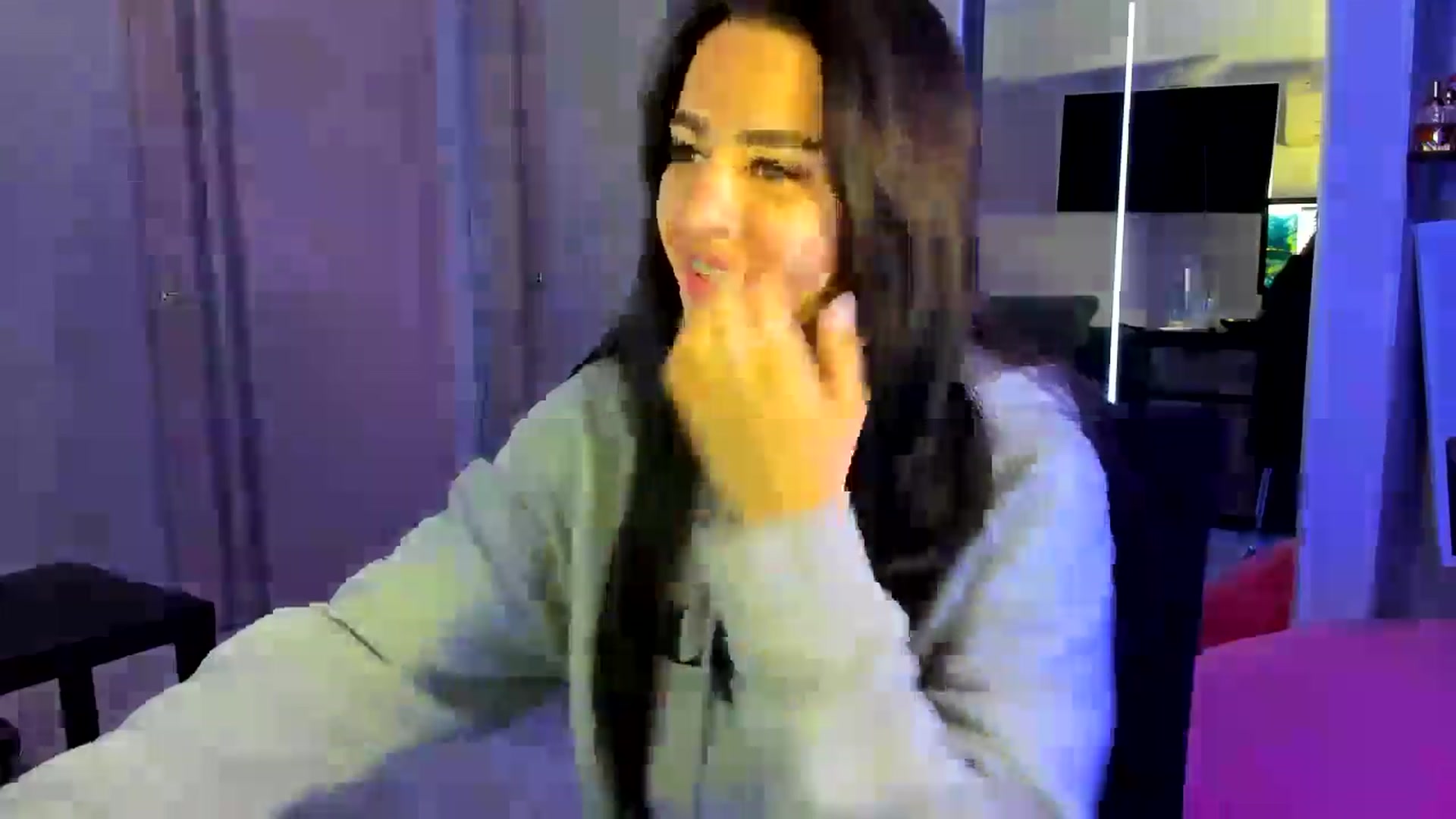Gallery image thumbnail from swtAlterEgo's myfreecams stream on, 05/01/2025, 01:18 image 2 of 20