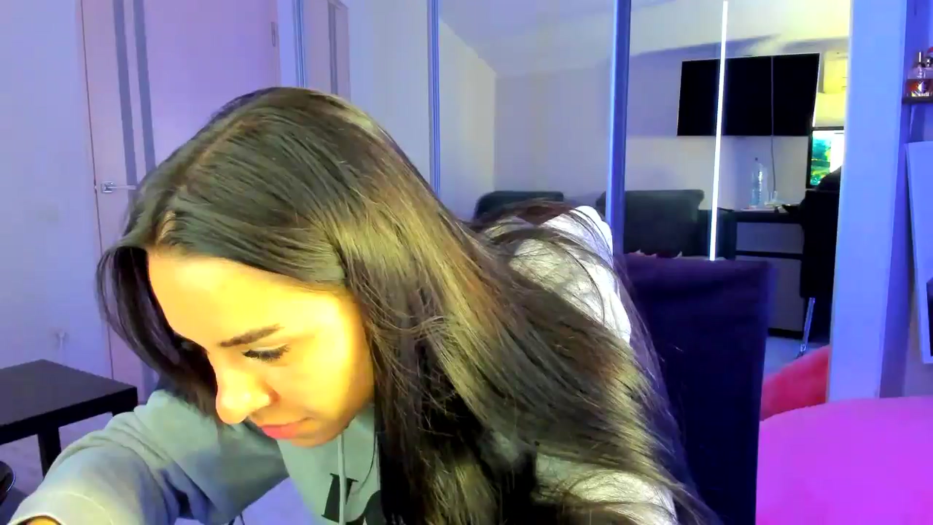 Gallery image thumbnail from swtAlterEgo's myfreecams stream on, 05/01/2025, 01:18 image 14 of 20