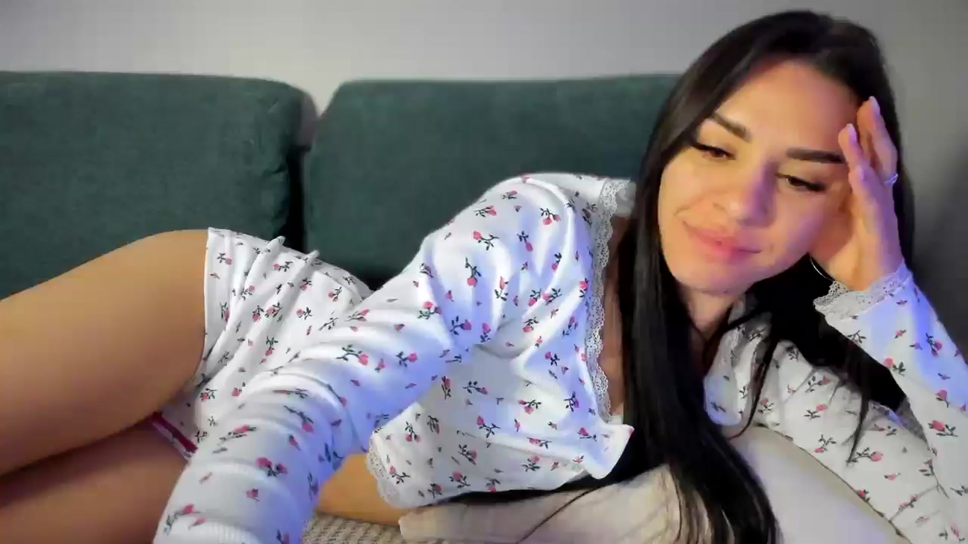 Gallery image thumbnail from swtAlterEgo's myfreecams stream on, 05/01/2025, 21:23 image 12 of 20