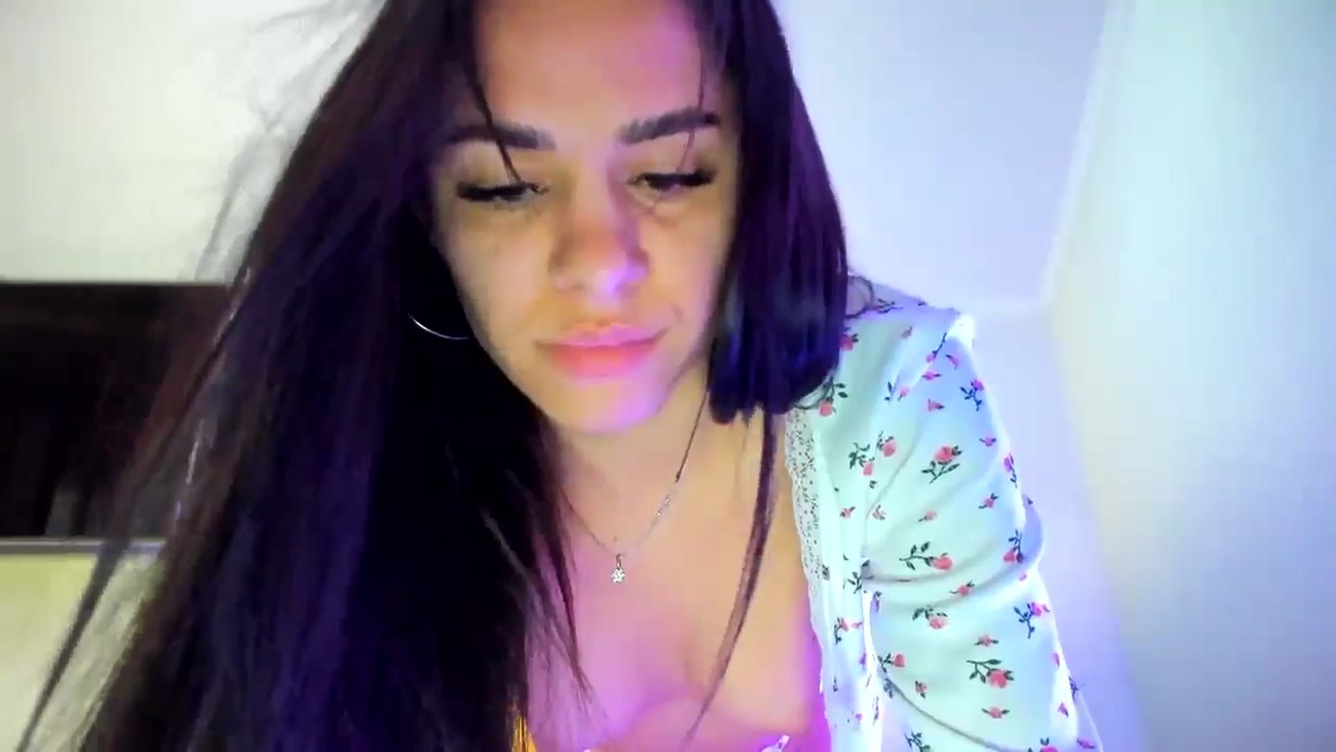 Gallery image thumbnail from swtAlterEgo's myfreecams stream on, 05/02/2025, 14:36 image 12 of 20