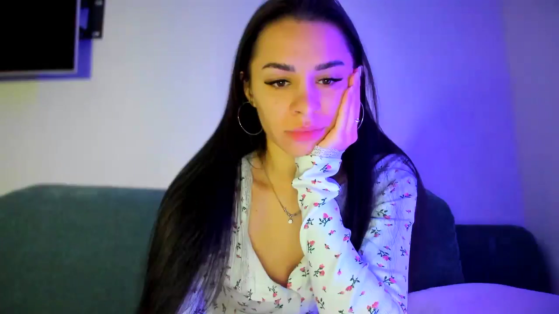Gallery image thumbnail from swtAlterEgo's myfreecams stream on, 05/02/2025, 19:54 image 1 of 20