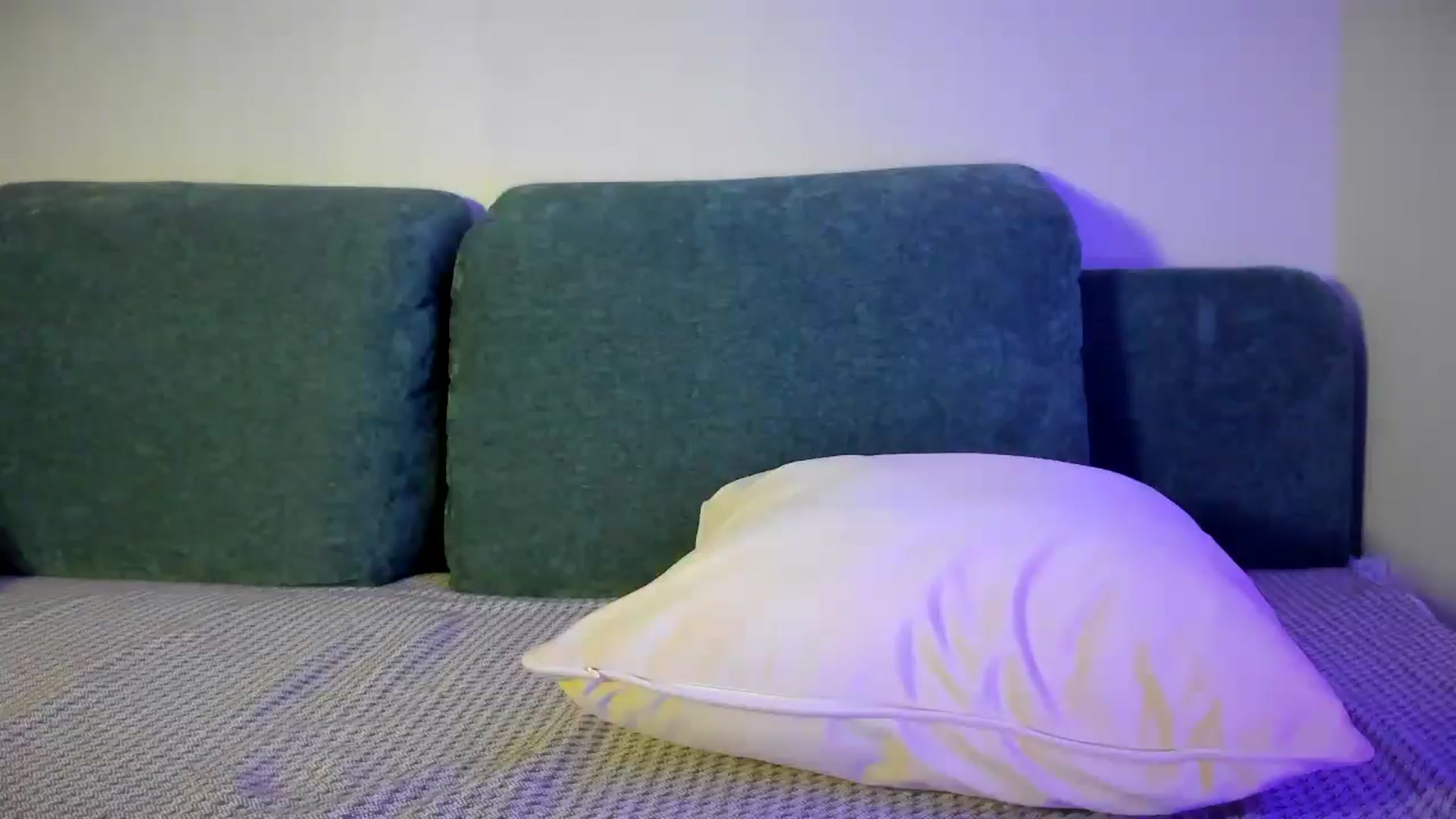 Gallery image thumbnail from swtAlterEgo's myfreecams stream on, 05/02/2025, 21:12 image 17 of 20