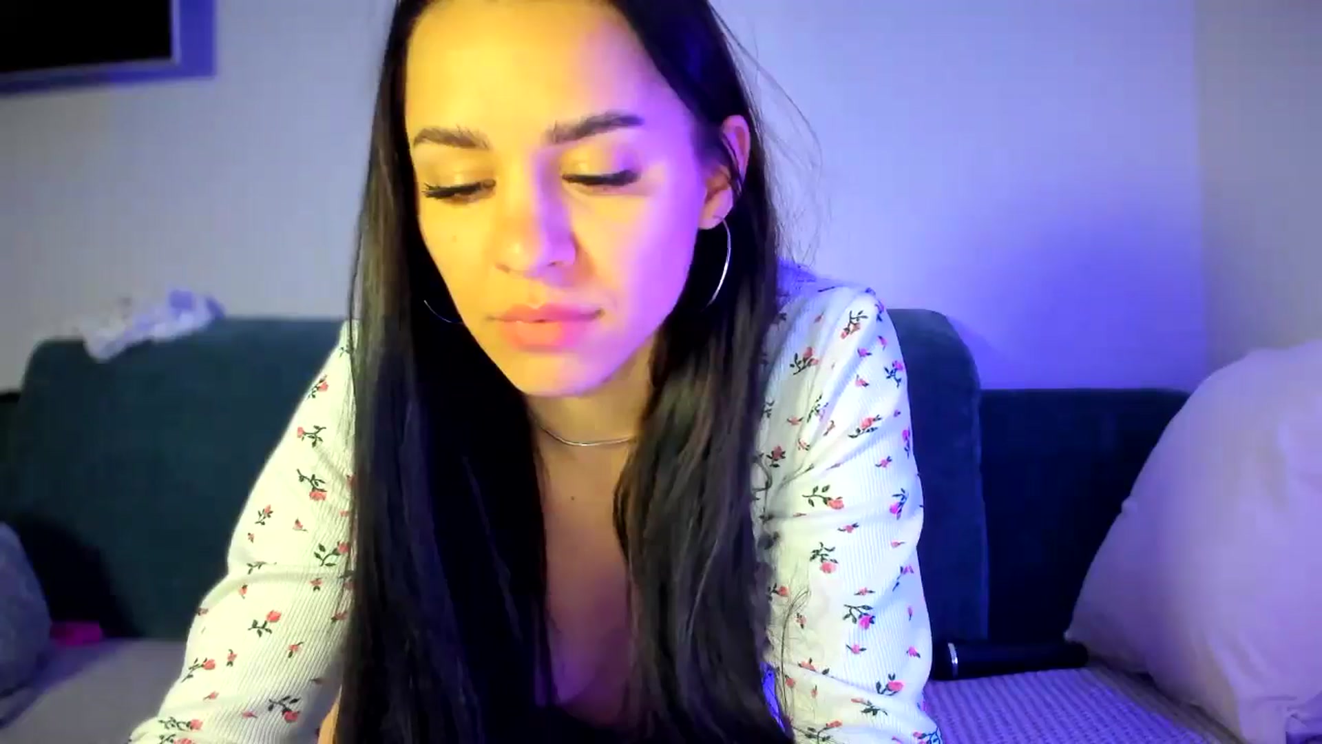 Gallery image thumbnail from swtAlterEgo's myfreecams stream on, 05/02/2025, 22:21 image 20 of 20