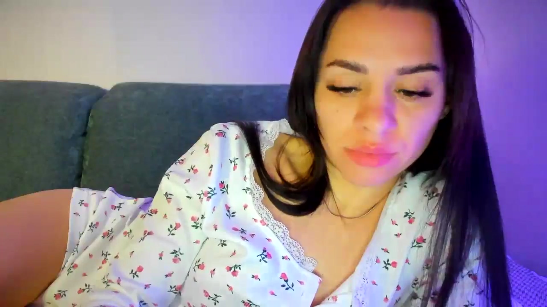Gallery image thumbnail from swtAlterEgo's myfreecams stream on, 05/03/2025, 01:07 image 13 of 20