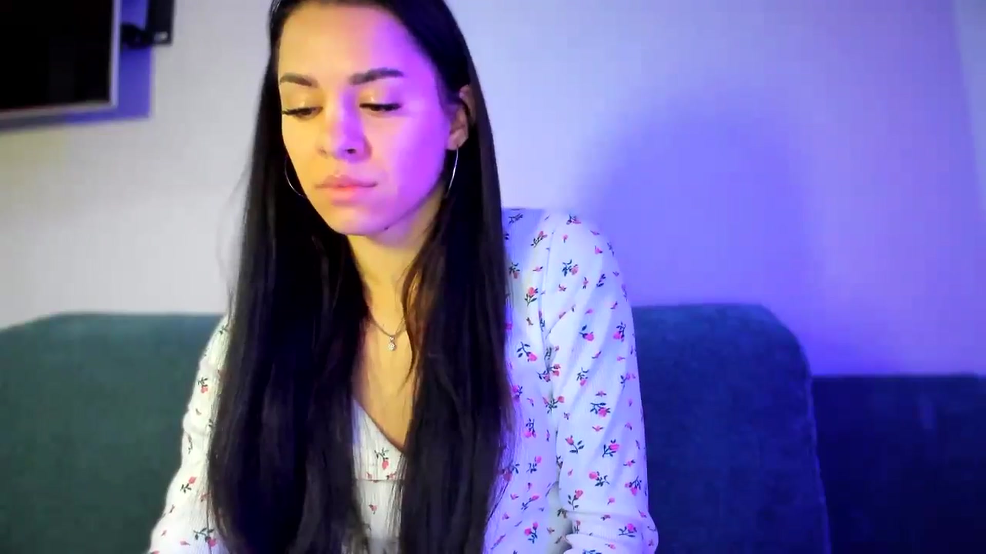 Gallery image thumbnail from swtAlterEgo's myfreecams stream on, 05/03/2025, 08:39 image 3 of 20