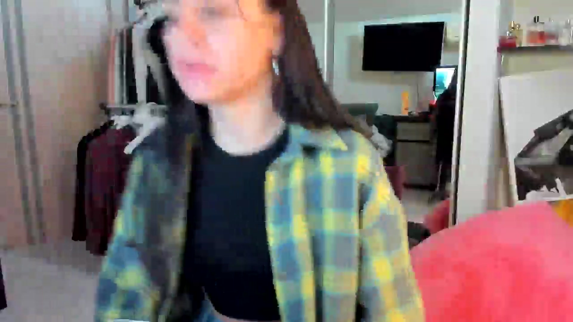 Gallery image thumbnail from swtAlterEgo's myfreecams stream on, 05/05/2025, 11:20 image 12 of 20