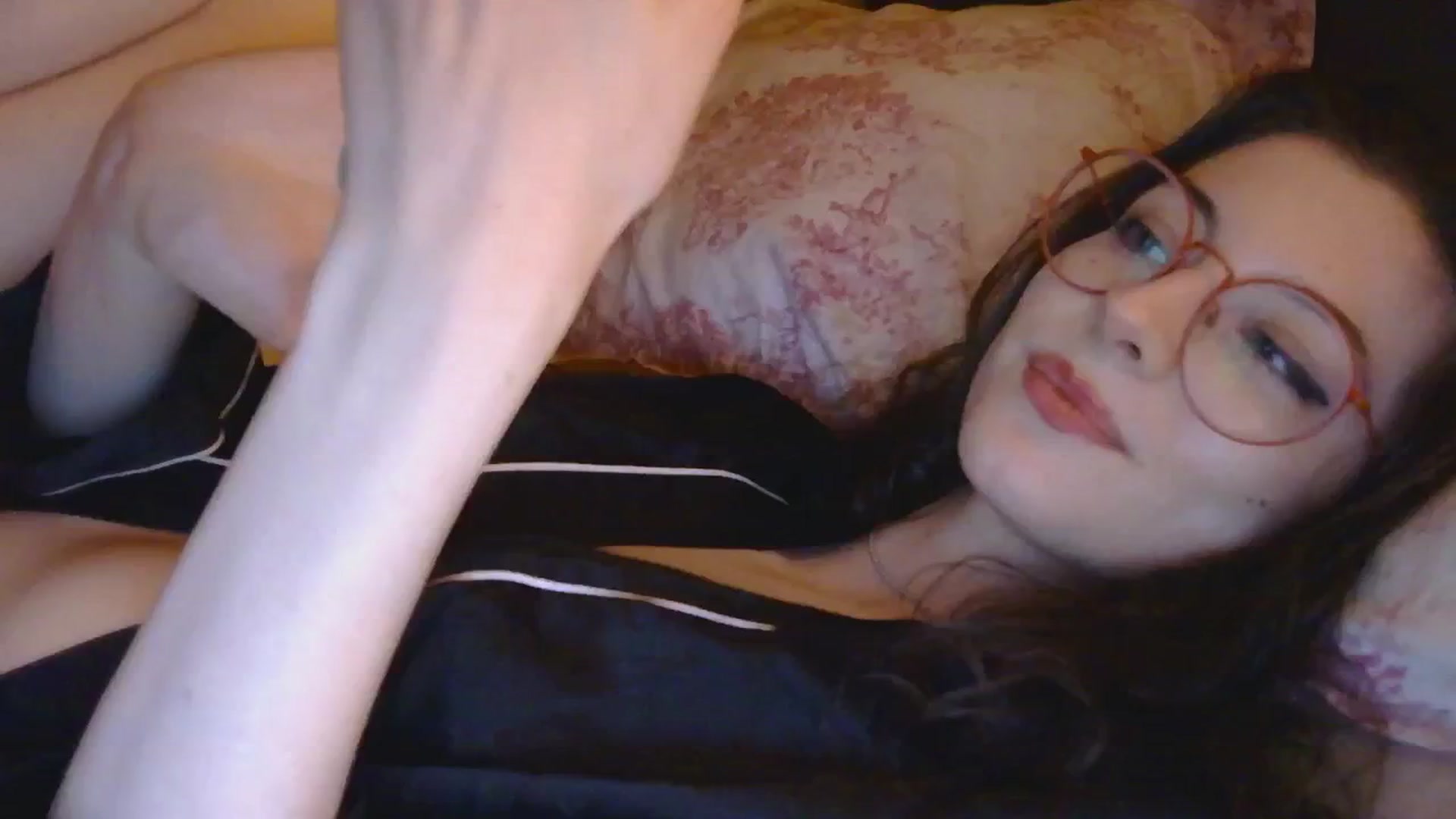 Gallery image thumbnail from sylksiren's myfreecams stream on, 11/13/2024, 24:04 image 16 of 20
